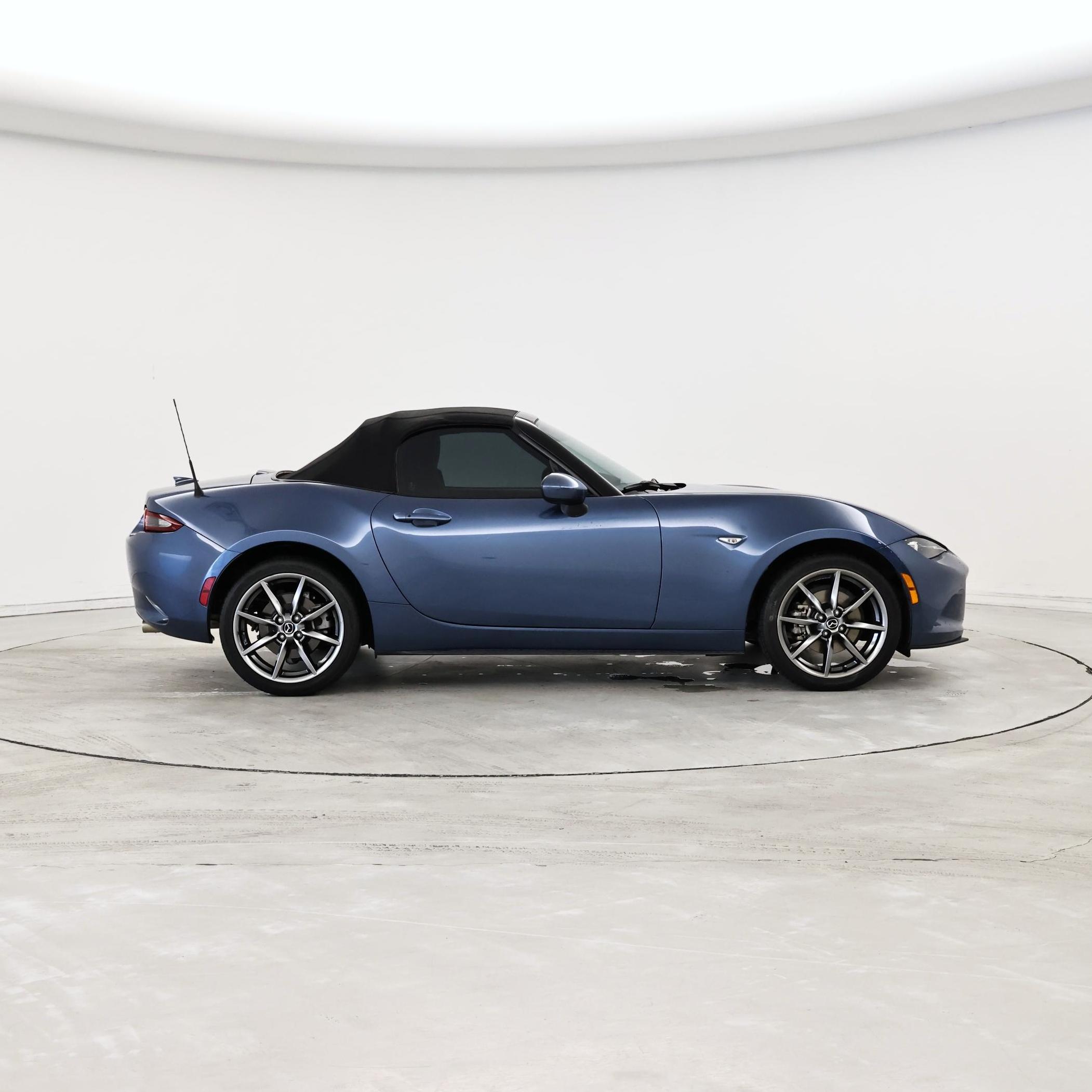 Thumbnail: 2020 Mazda MX-5 Miata - 7