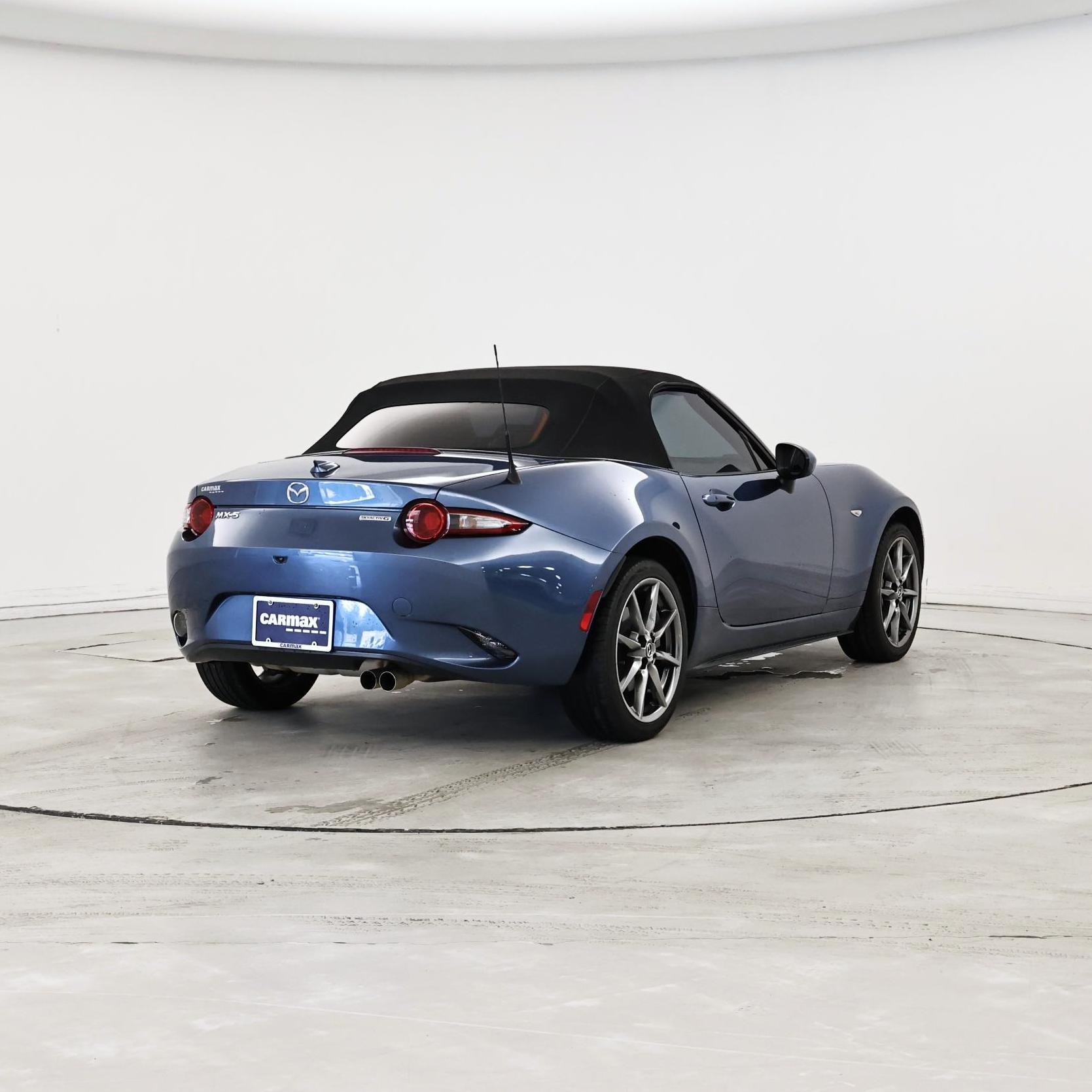 Thumbnail: 2020 Mazda MX-5 Miata - 8