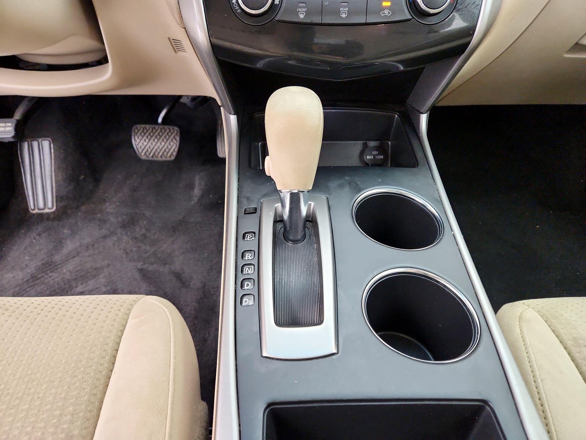 Thumbnail: 2015 Nissan Altima - 16