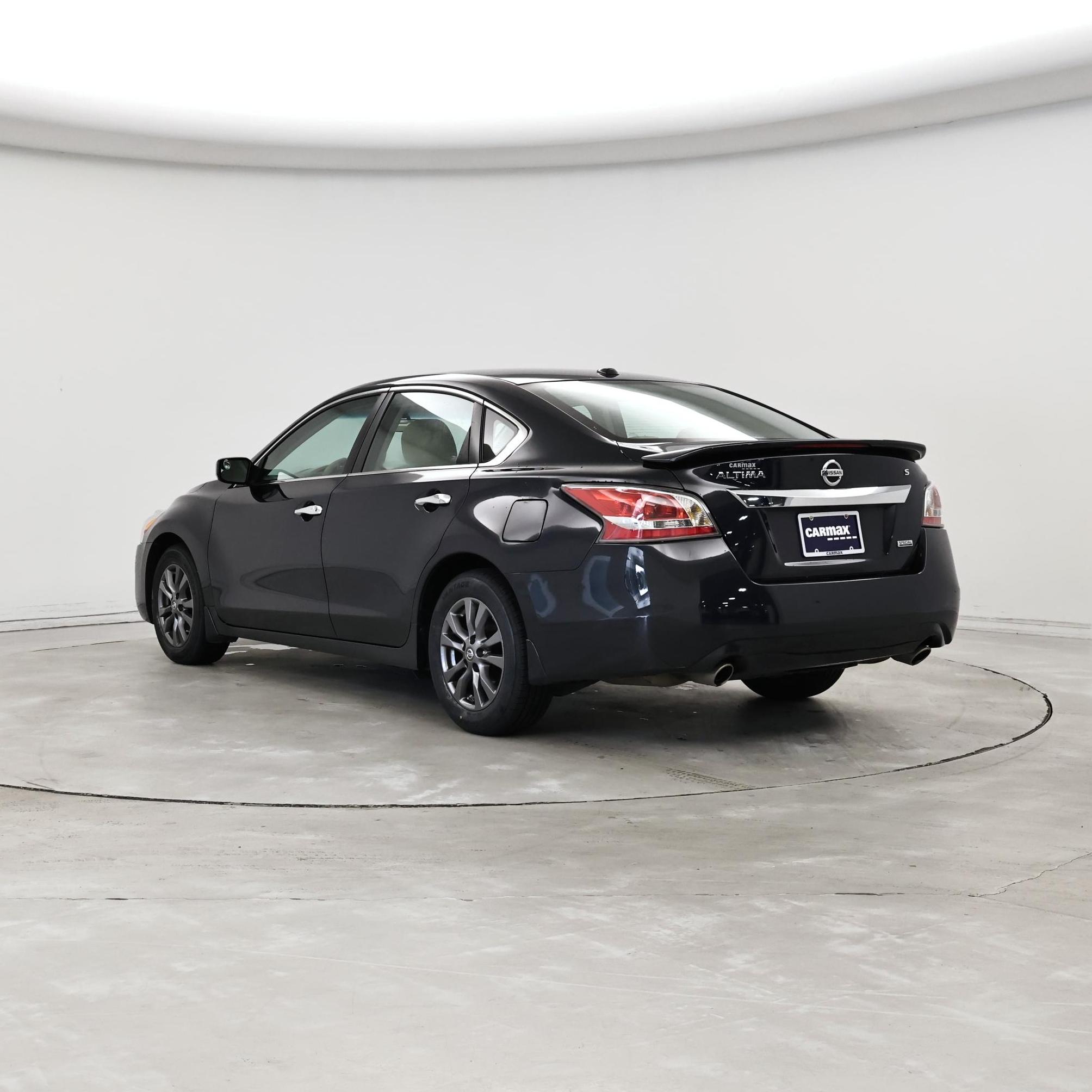Thumbnail: 2015 Nissan Altima - 2