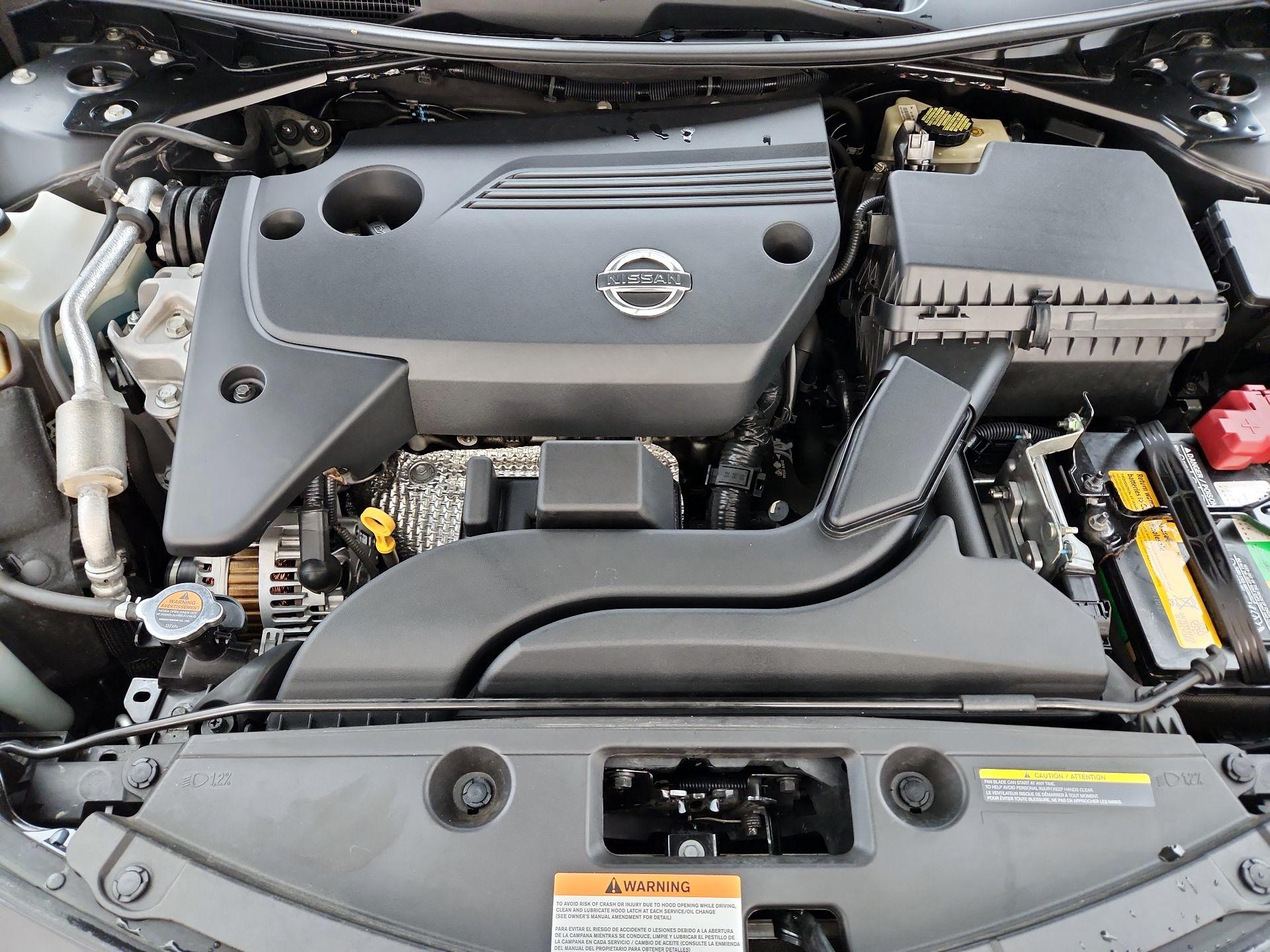 Thumbnail: 2015 Nissan Altima - 20