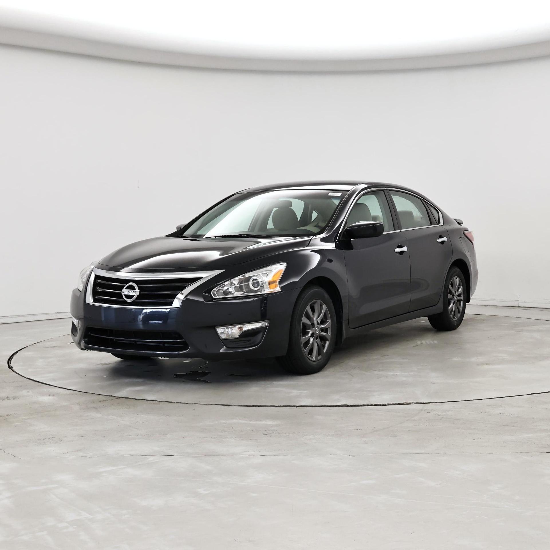 Thumbnail: 2015 Nissan Altima - 4