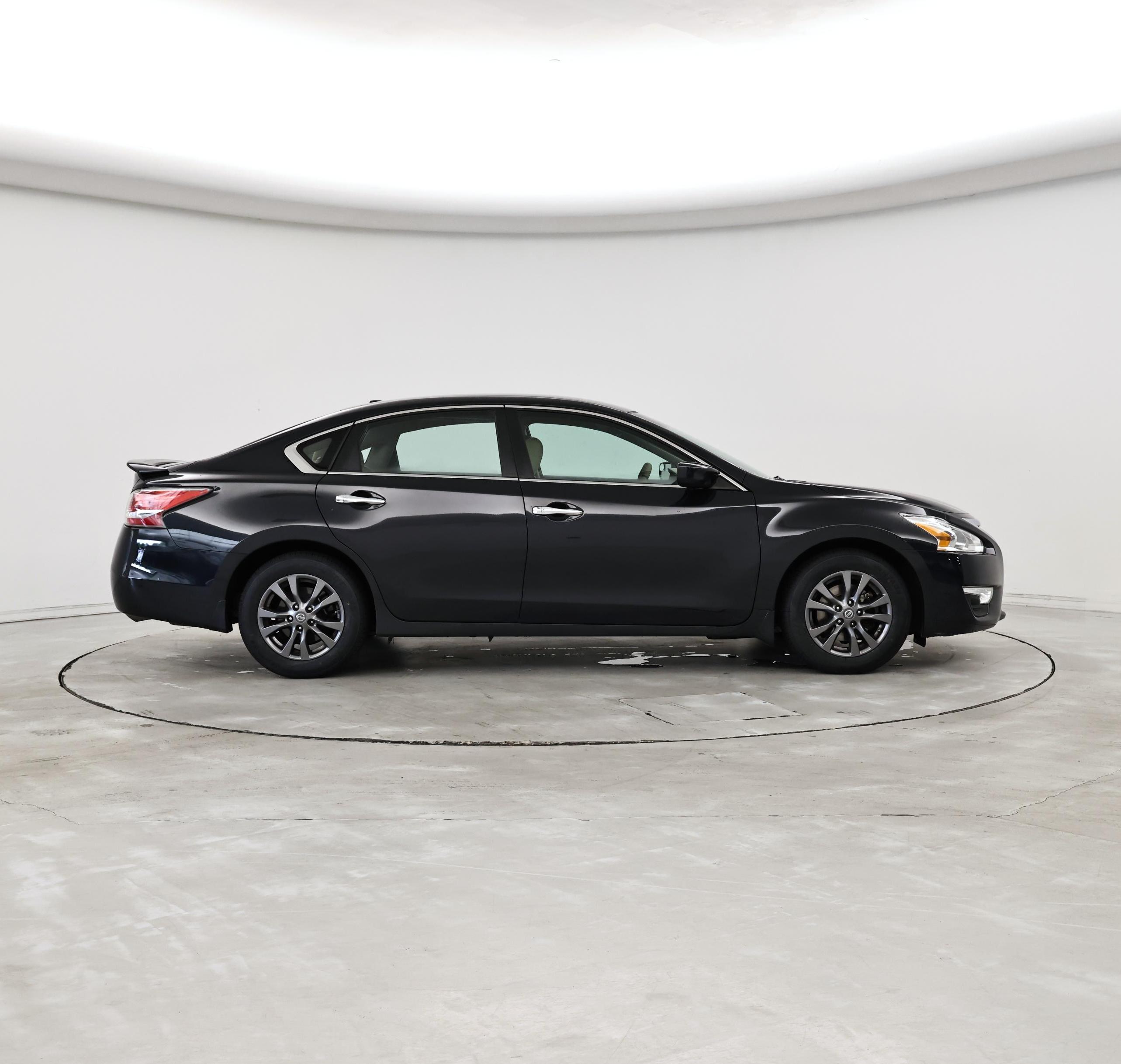 Thumbnail: 2015 Nissan Altima - 7