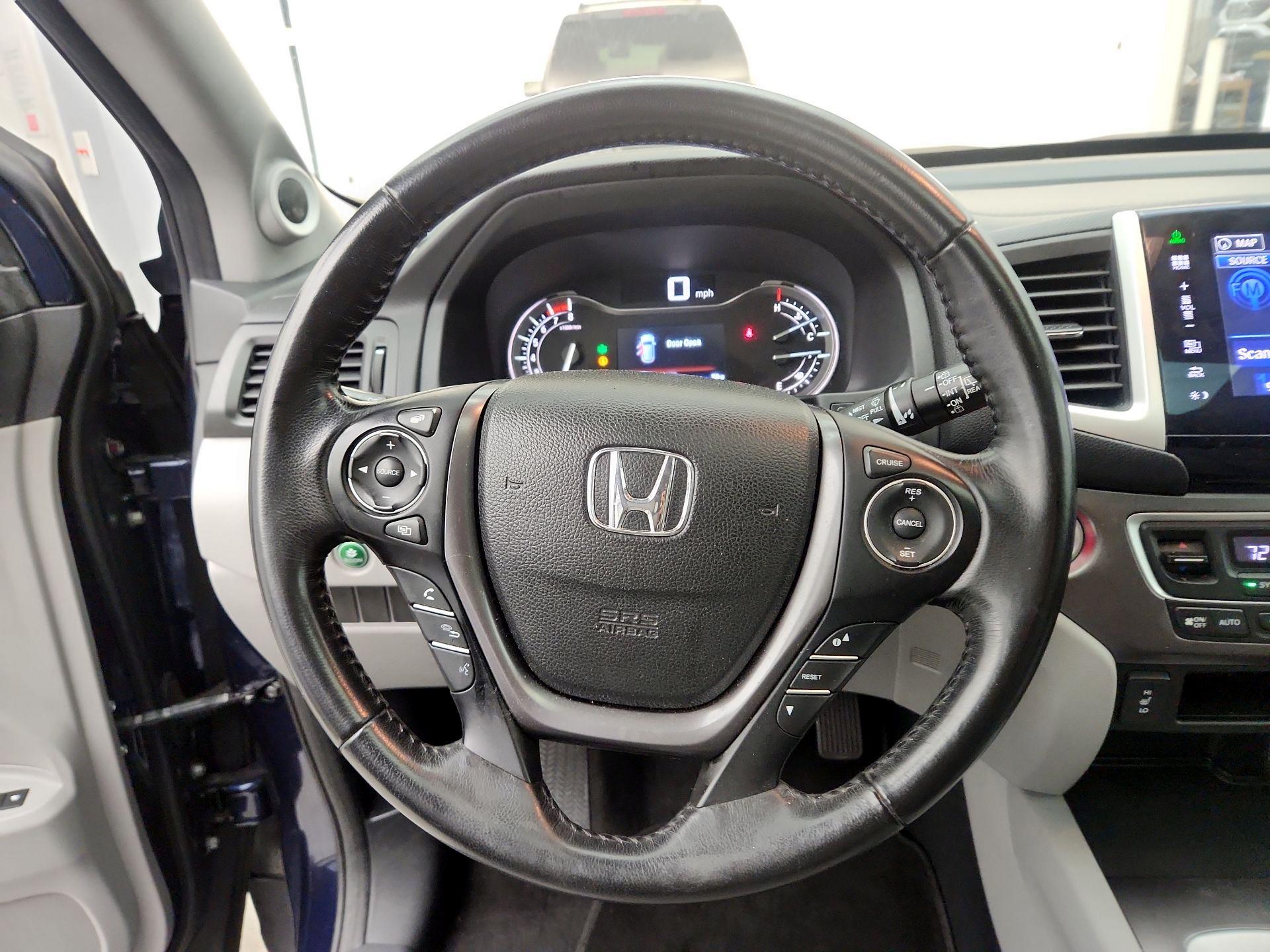 Thumbnail: 2016 Honda Pilot - 10