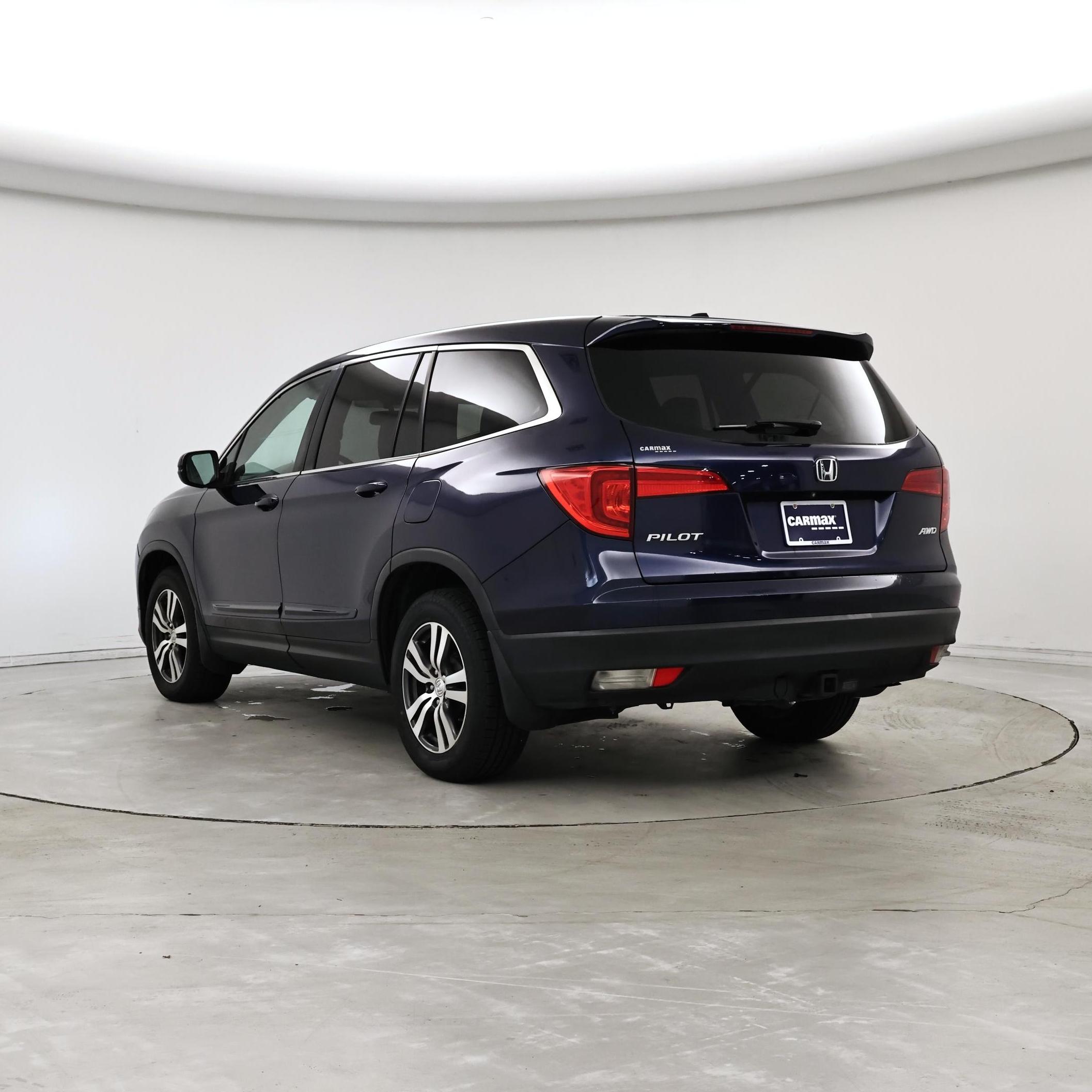 Thumbnail: 2016 Honda Pilot - 2