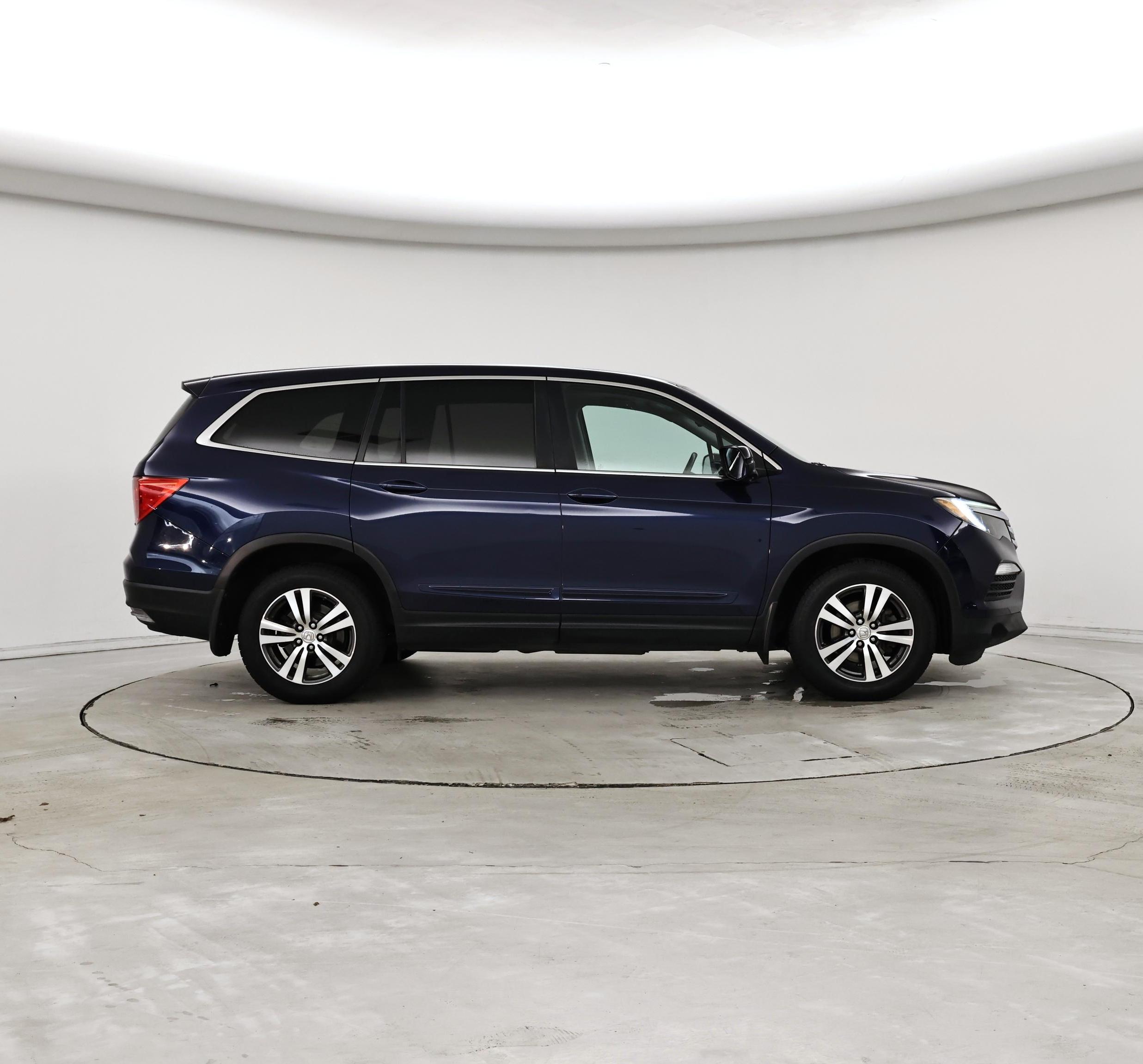 Thumbnail: 2016 Honda Pilot - 7