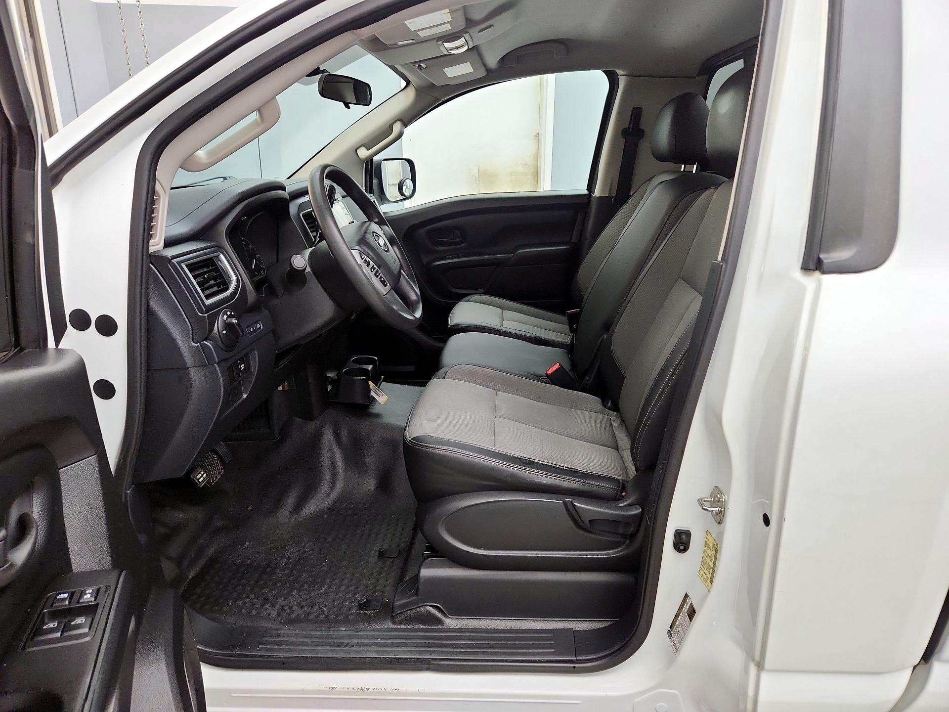 Thumbnail: 2017 Nissan Titan - 11