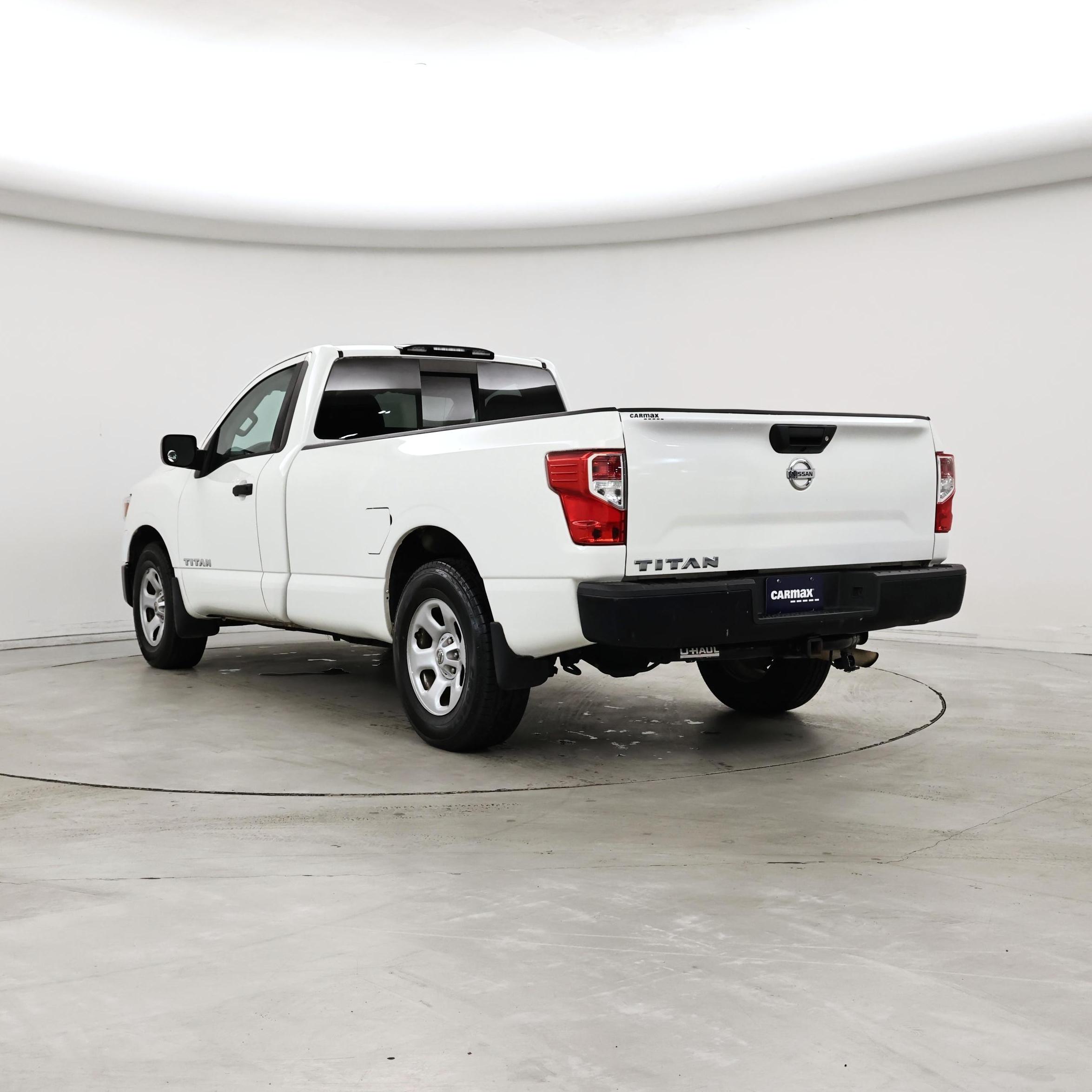 Thumbnail: 2017 Nissan Titan - 2