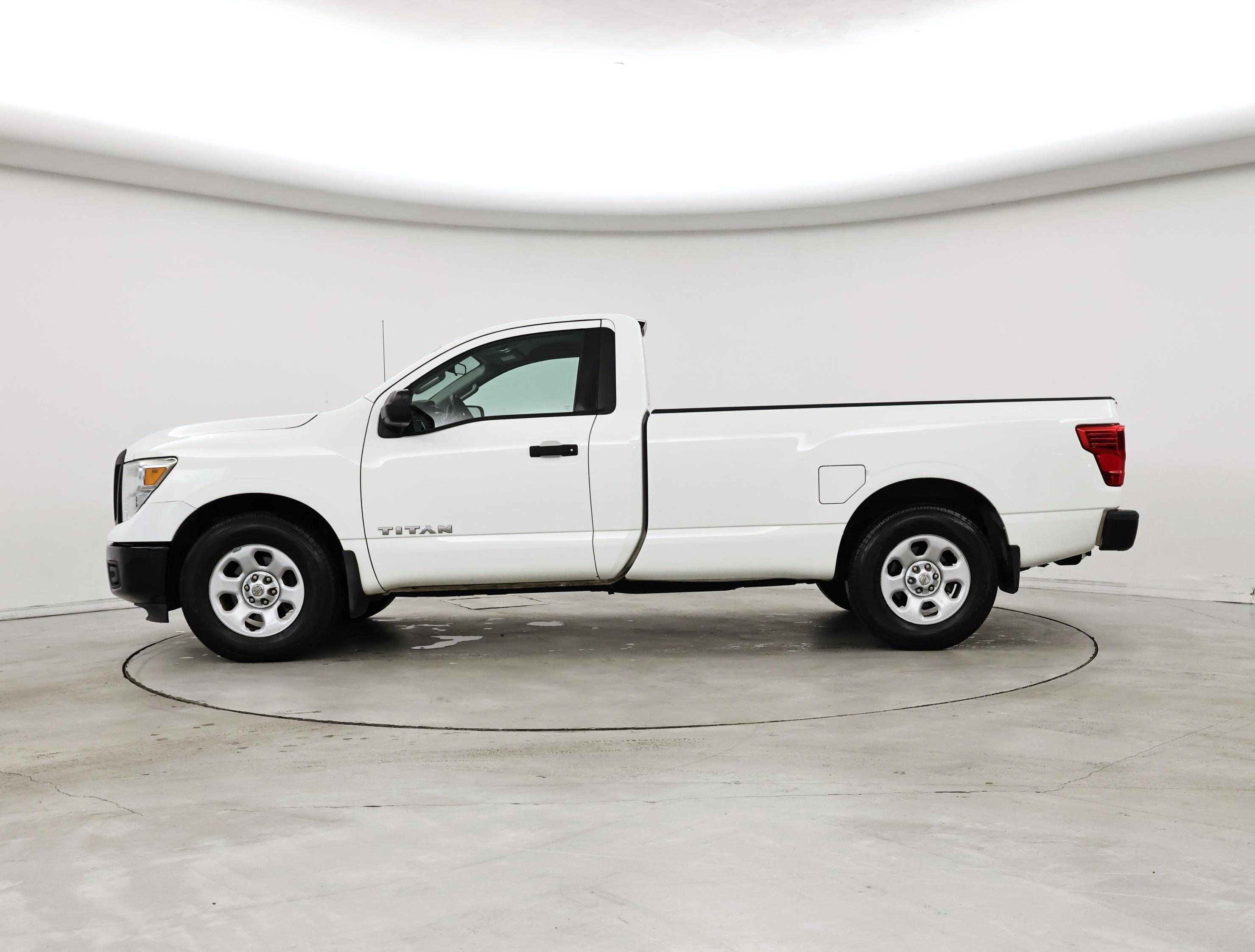 Thumbnail: 2017 Nissan Titan - 3