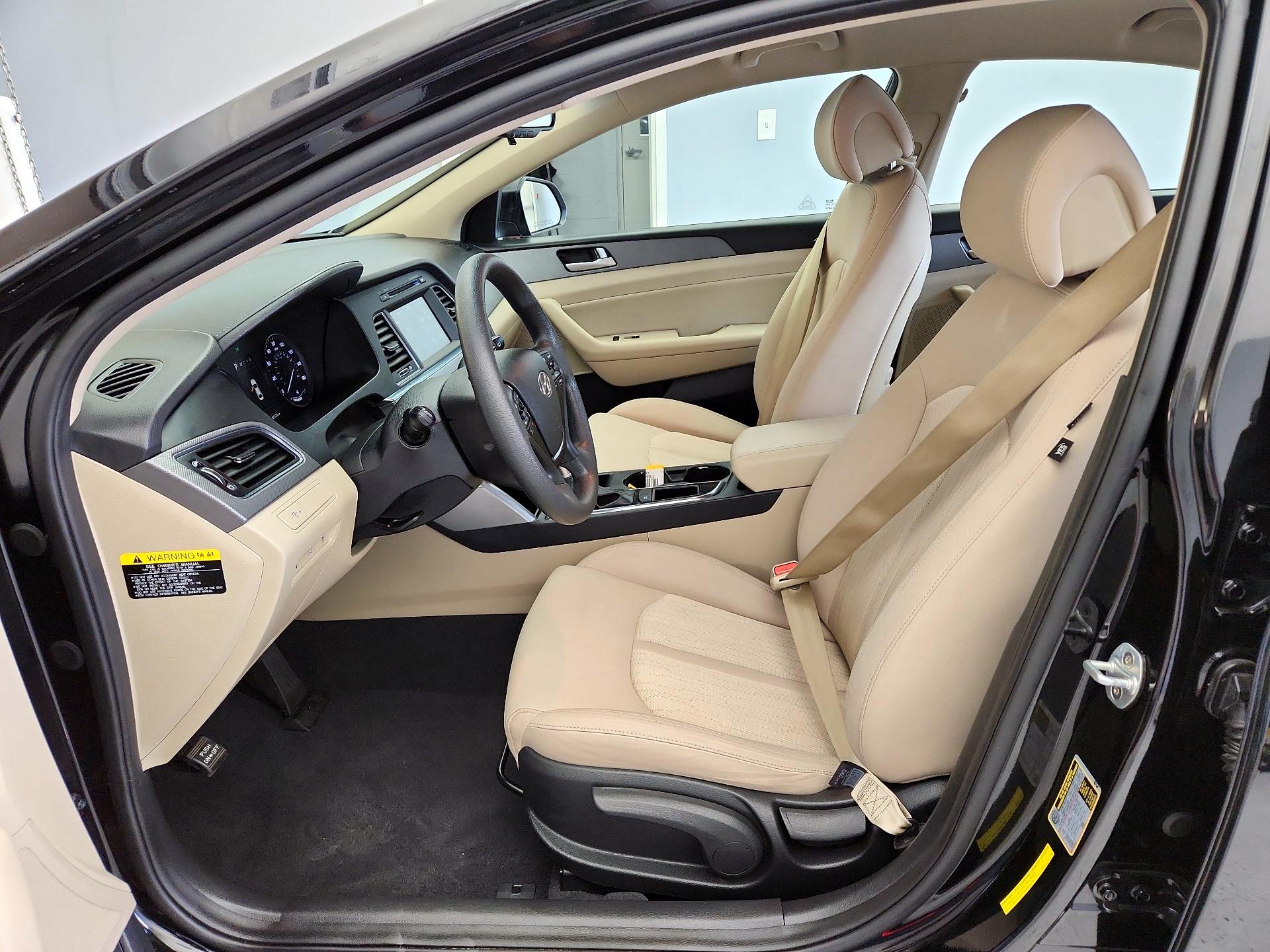 Thumbnail: 2017 Hyundai Sonata - 11