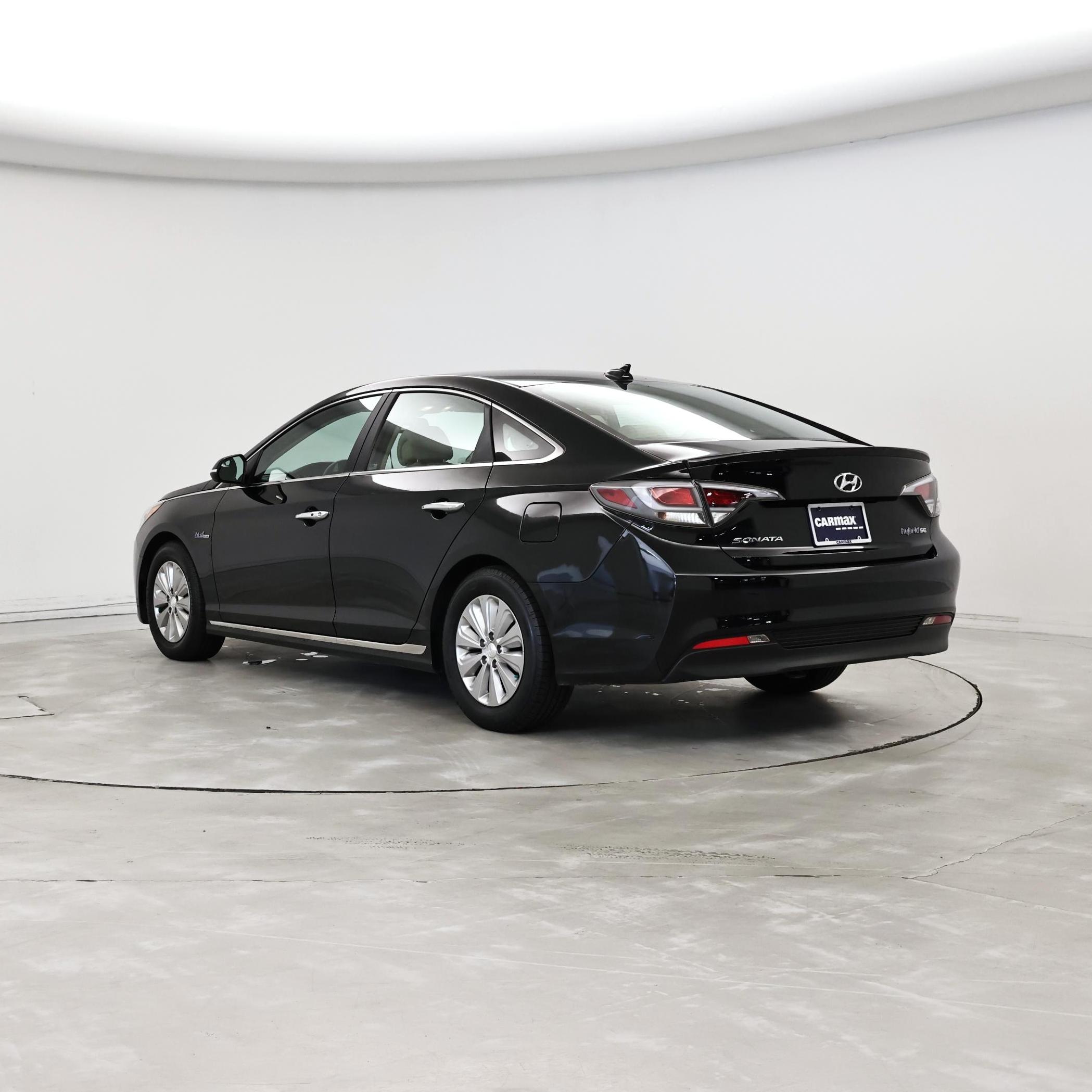 Thumbnail: 2017 Hyundai Sonata - 2