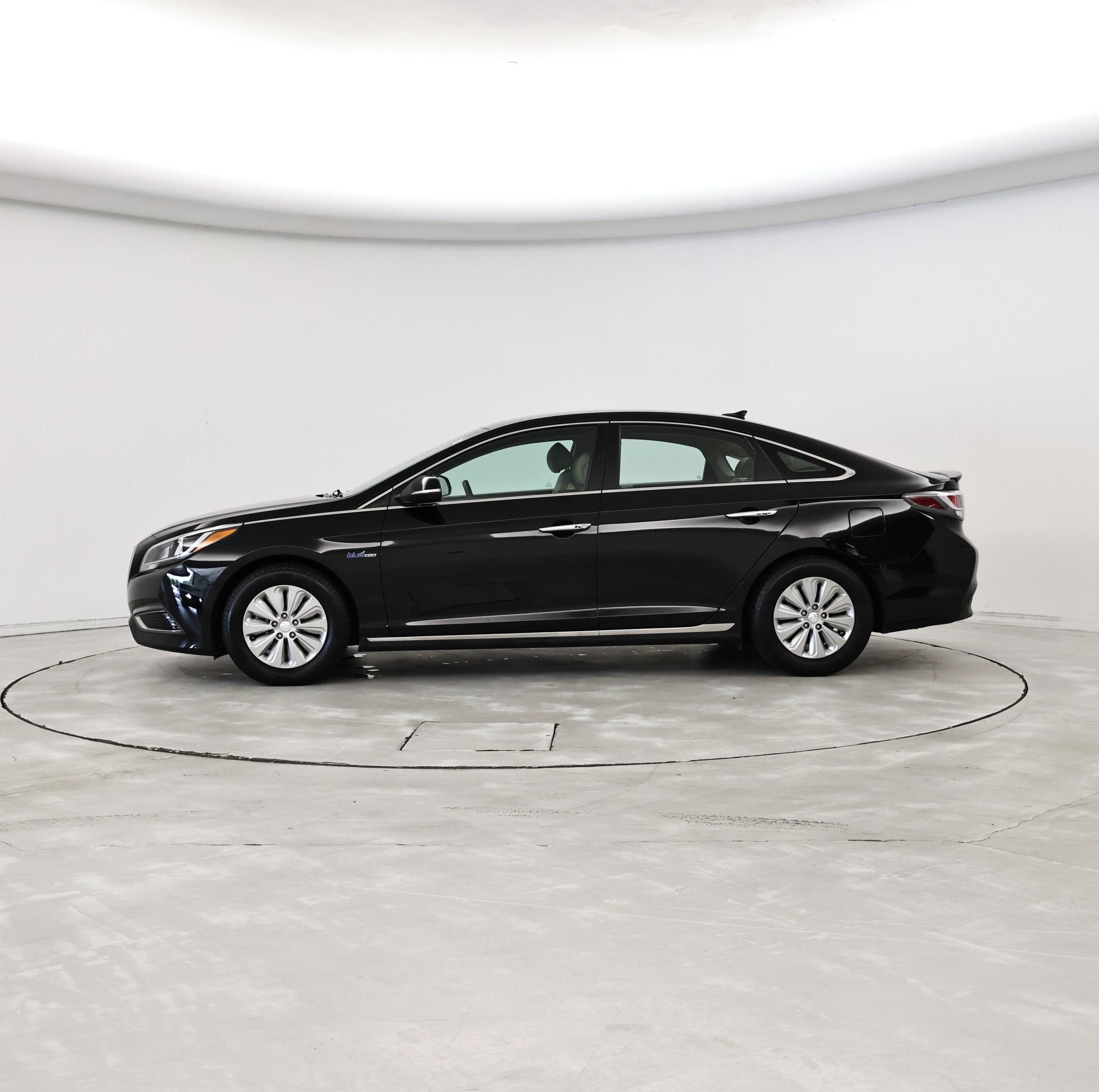 Thumbnail: 2017 Hyundai Sonata - 3