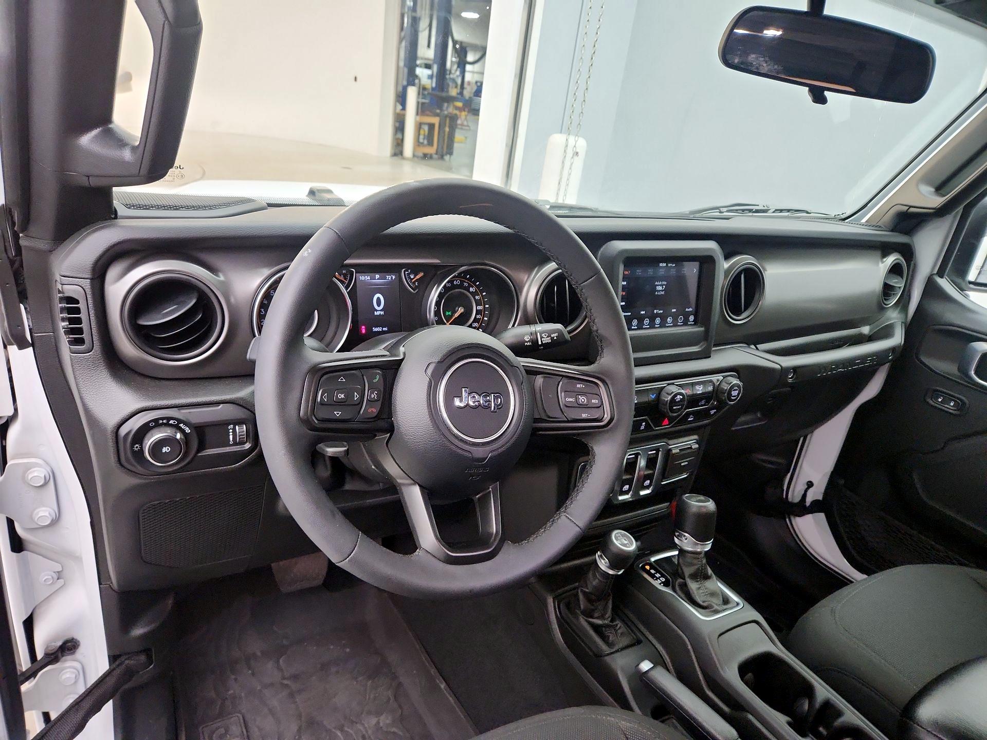Thumbnail: 2023 Jeep Wrangler - 9