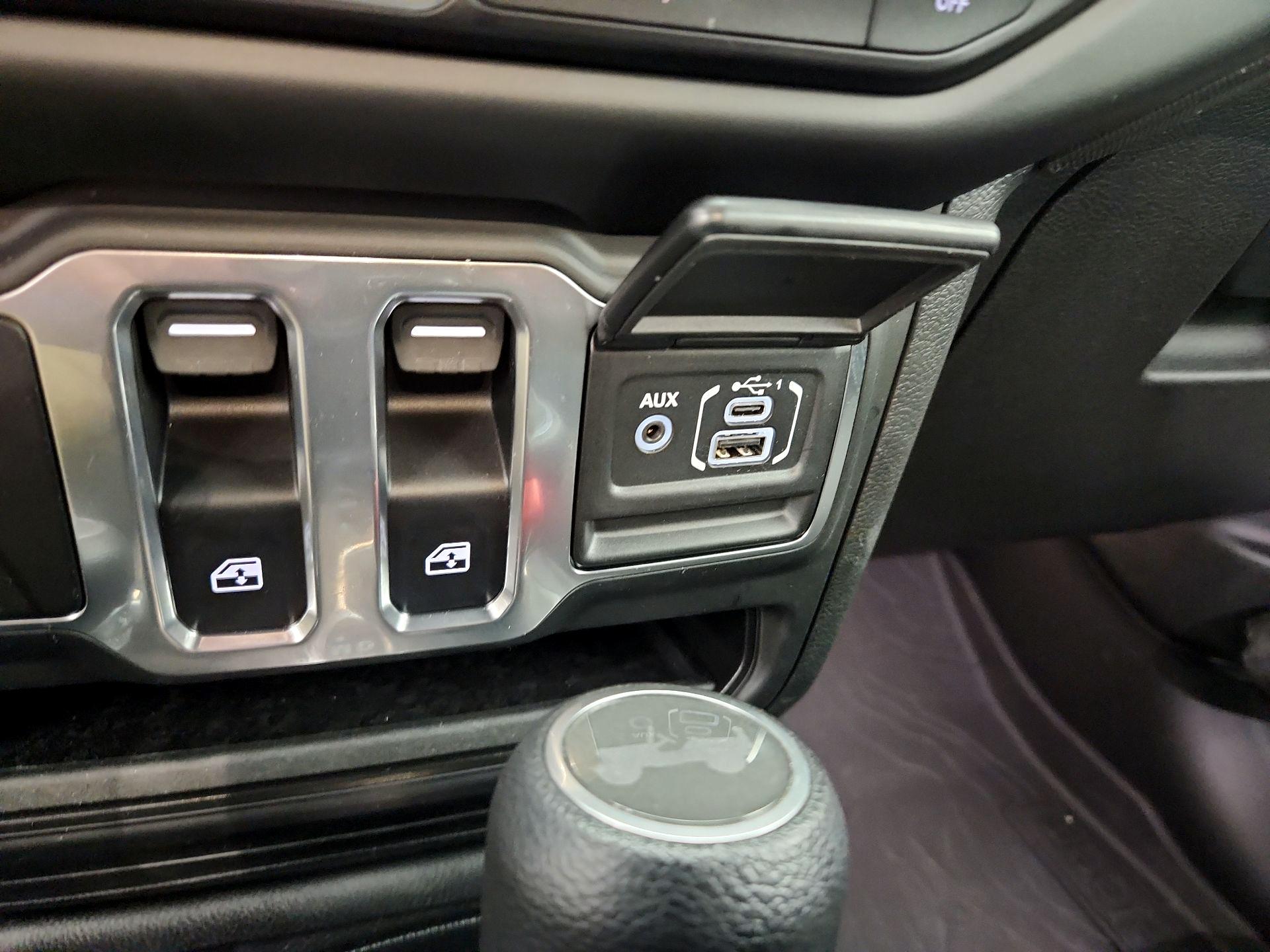 Thumbnail: 2023 Jeep Wrangler - 18