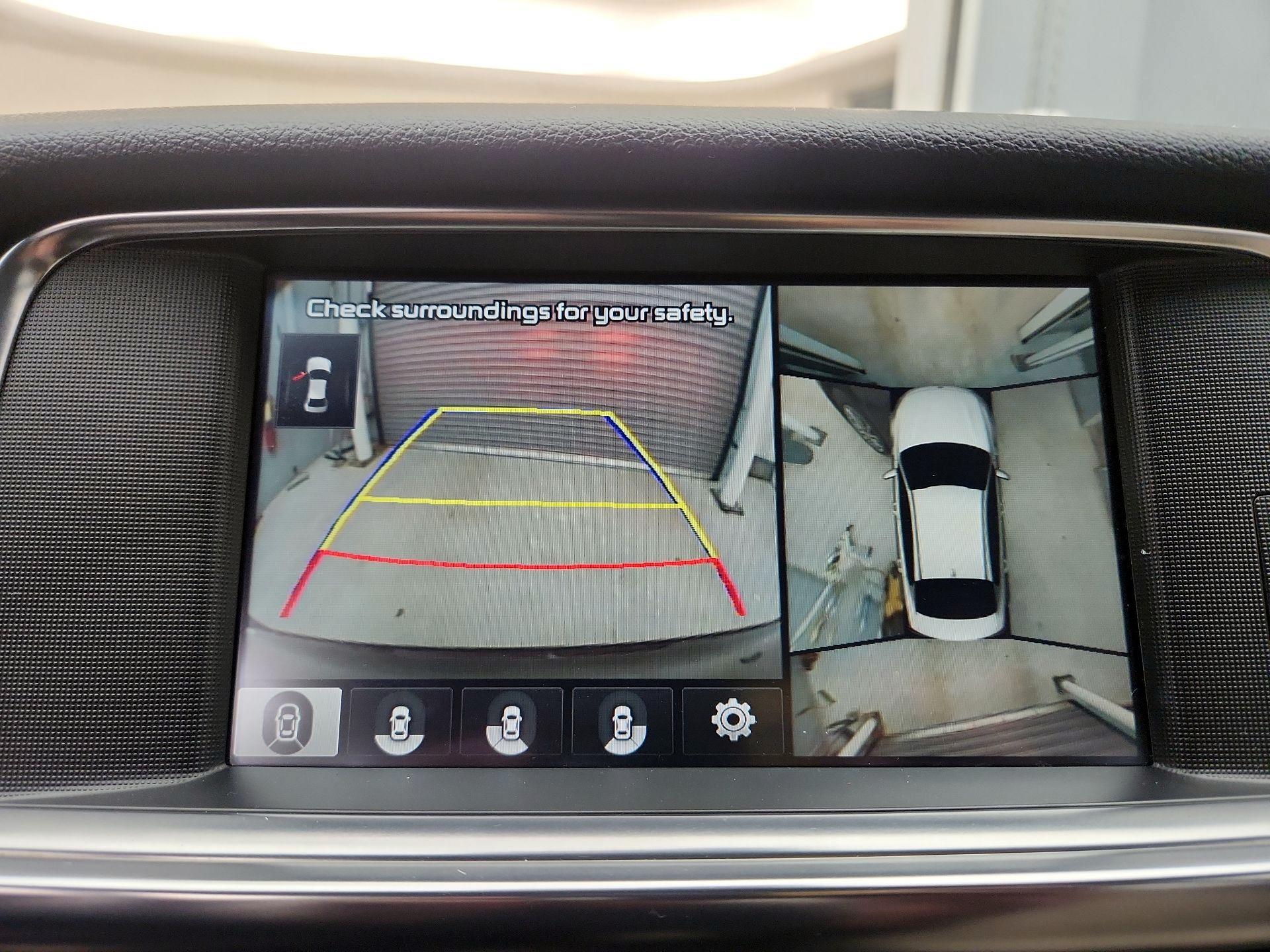 Thumbnail: 2017 Kia Optima - 15