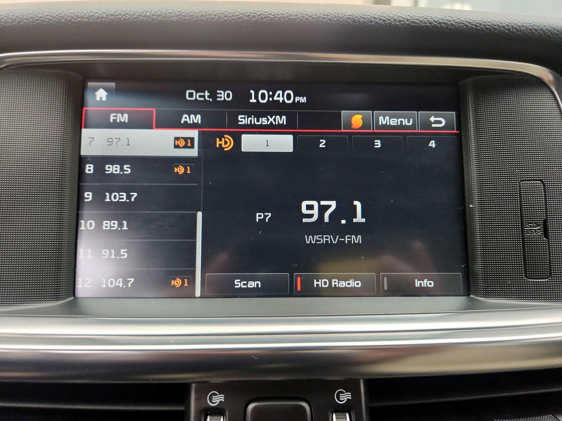 Thumbnail: 2017 Kia Optima - 16