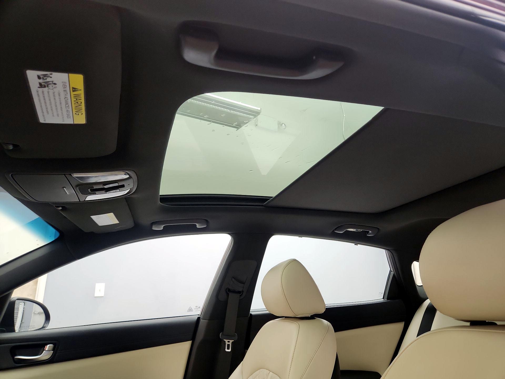 Thumbnail: 2017 Kia Optima - 20