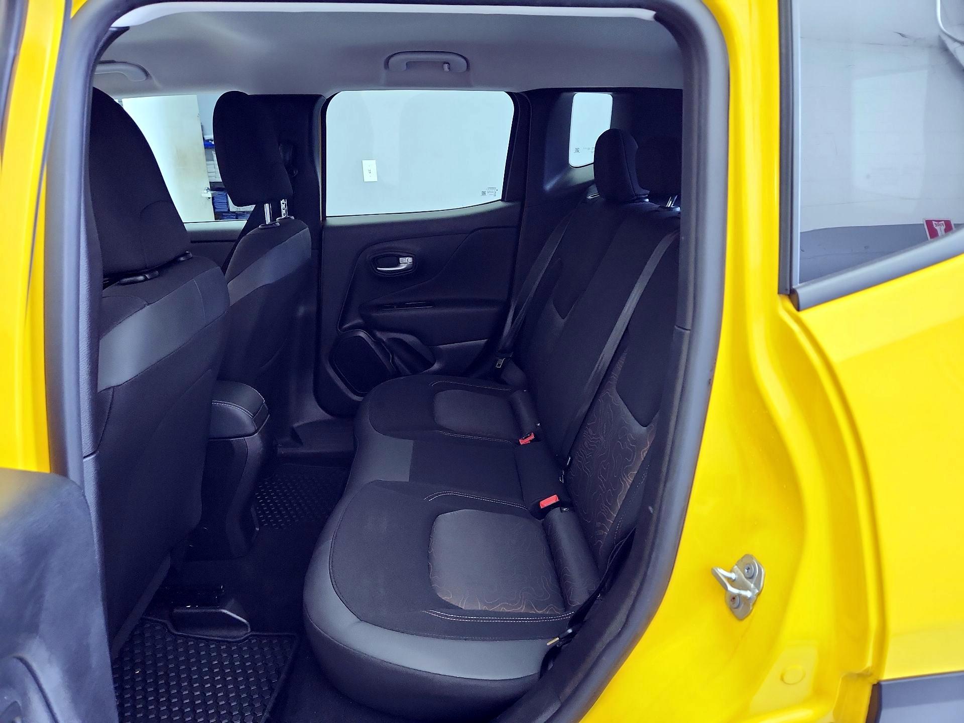 Thumbnail: 2023 Jeep Renegade - 20