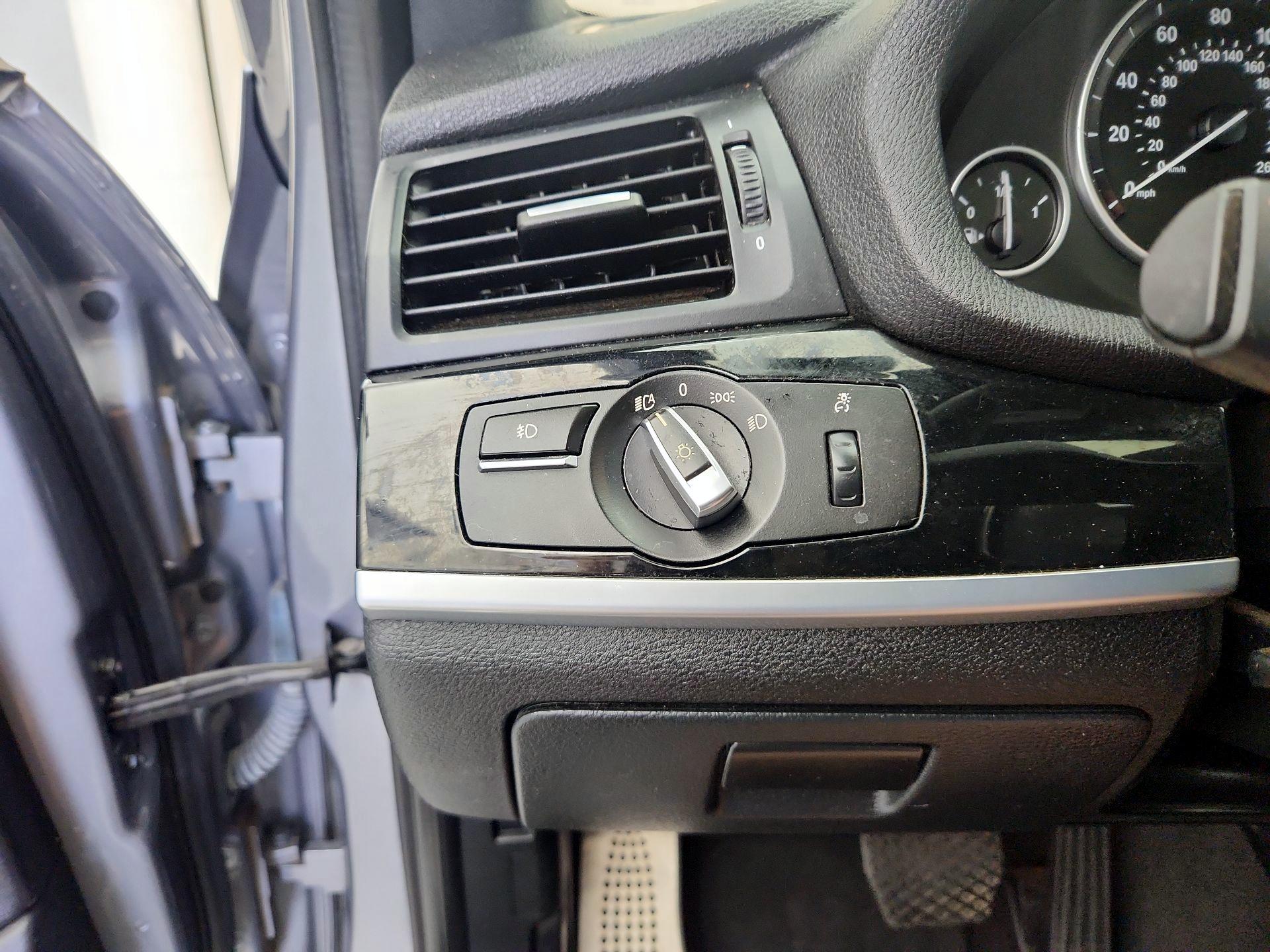 Thumbnail: 2016 BMW X3 - 13