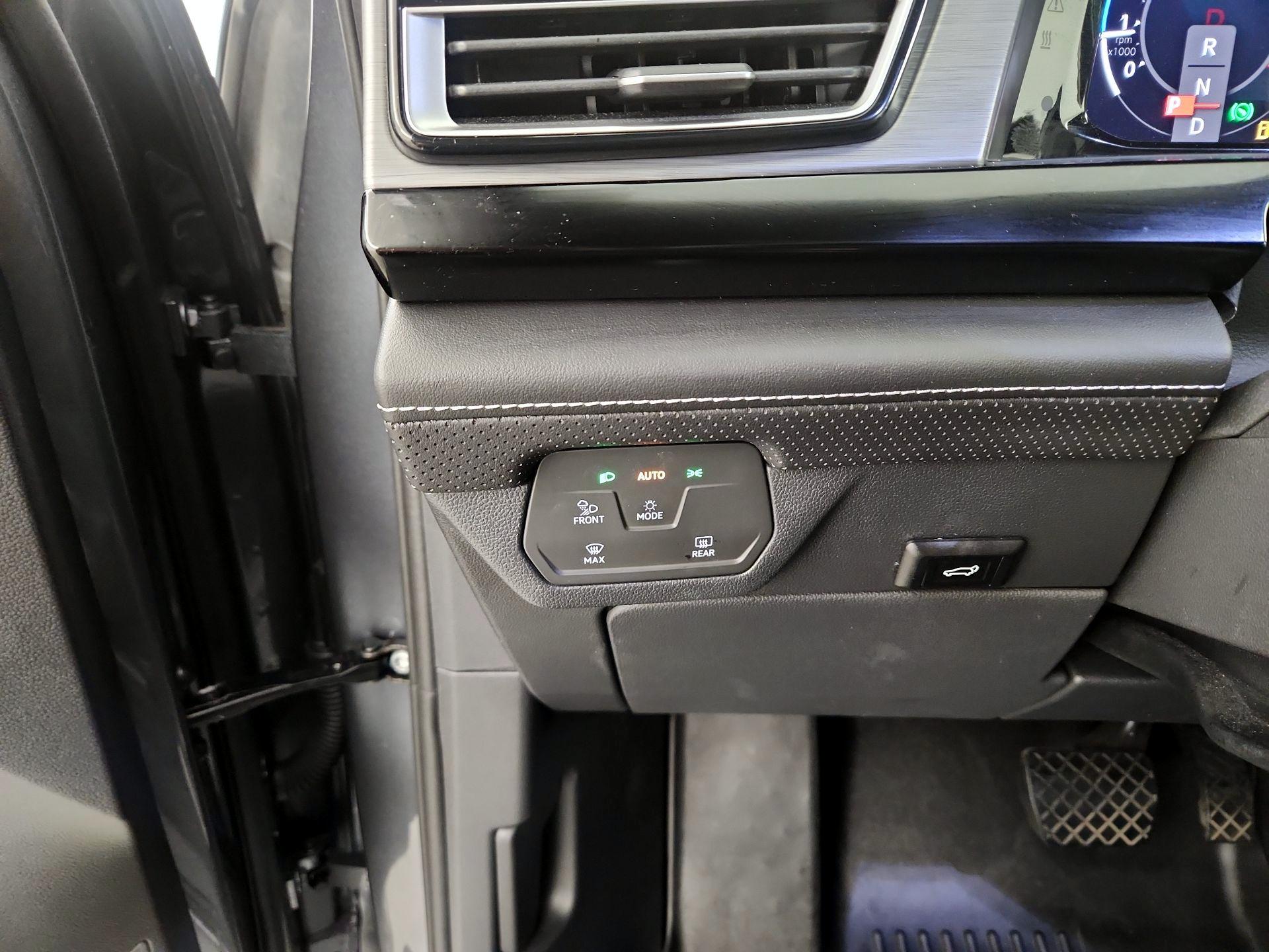 Thumbnail: 2024 Volkswagen Atlas - 13