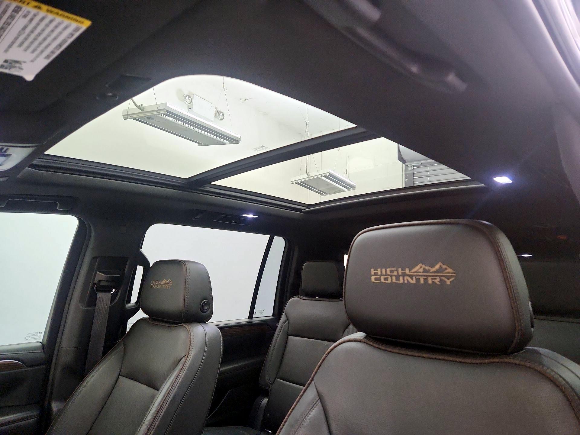 Thumbnail: 2021 Chevrolet Suburban - 20