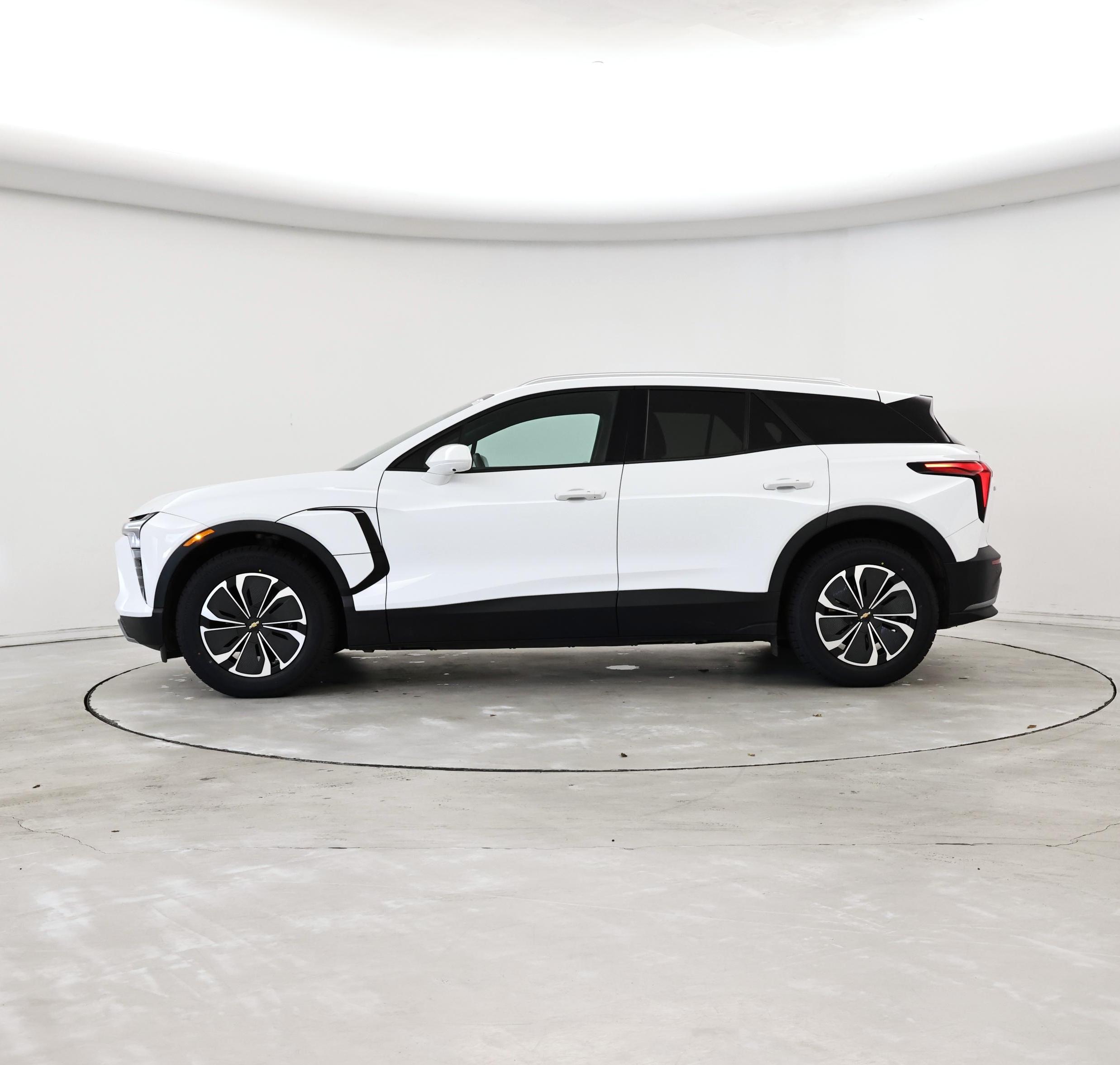 Thumbnail: 2024 Chevrolet Blazer EV - 3