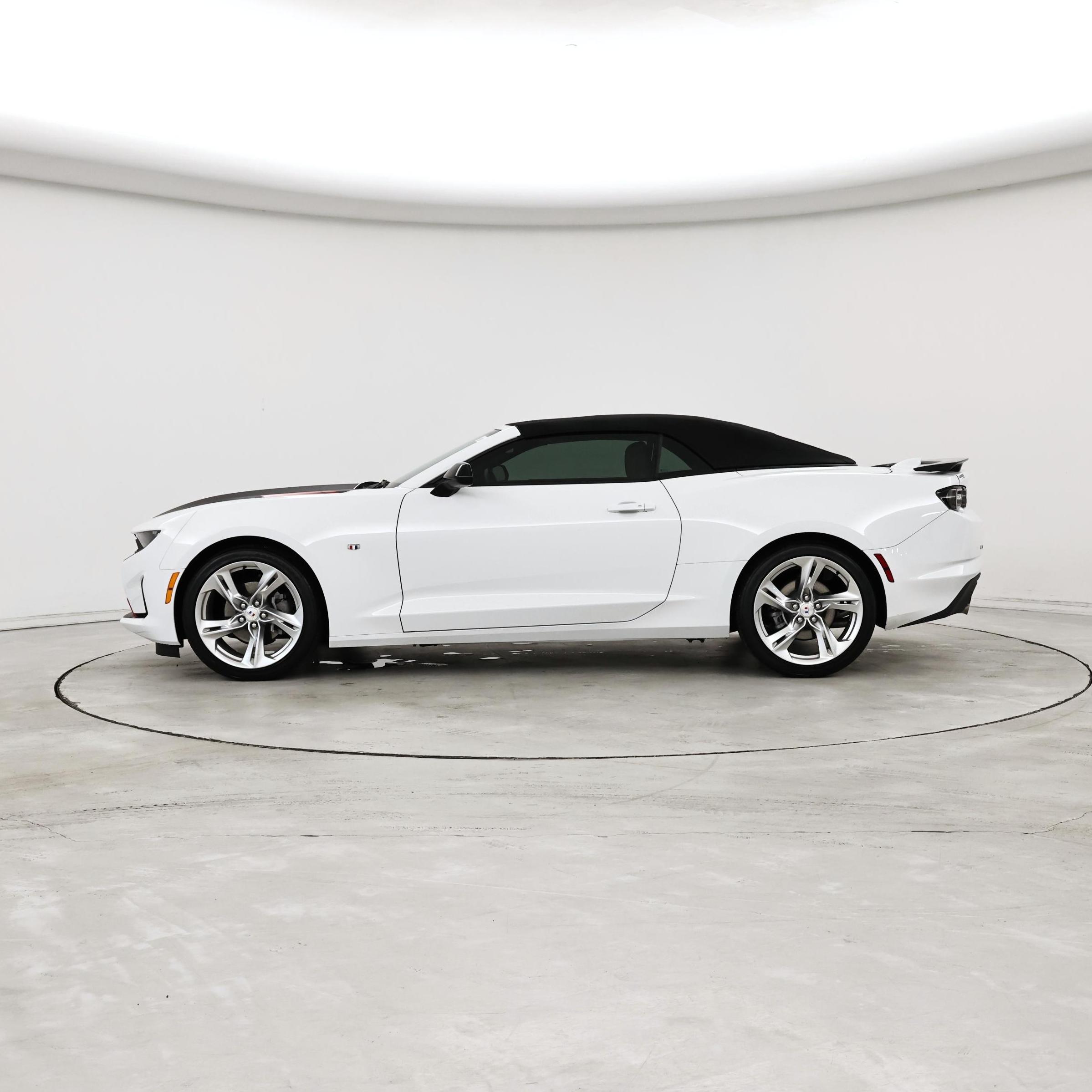 Thumbnail: 2023 Chevrolet Camaro - 3
