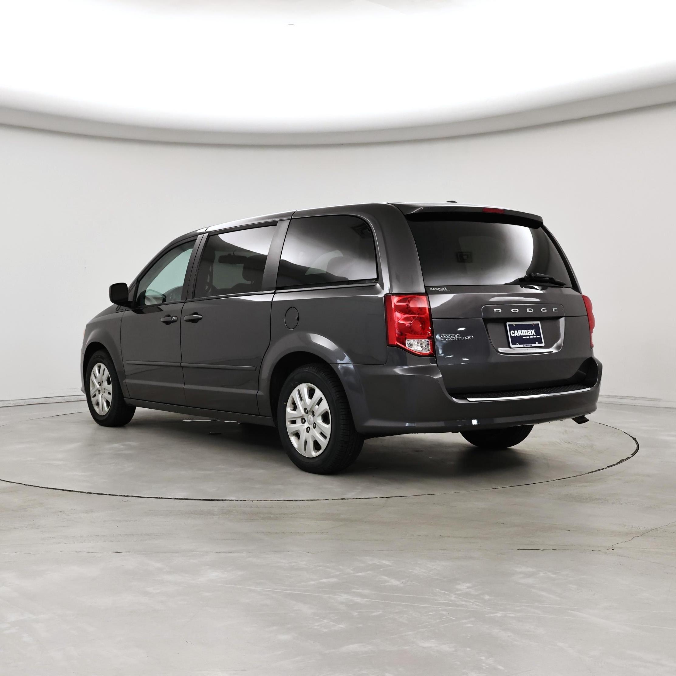 Thumbnail: 2016 Dodge Grand Caravan - 2