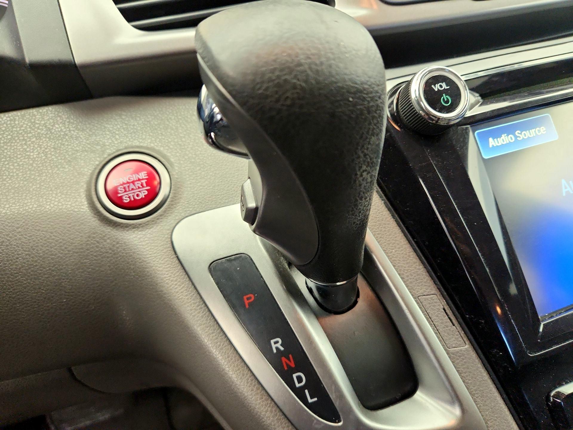 Thumbnail: 2015 Honda Odyssey - 17