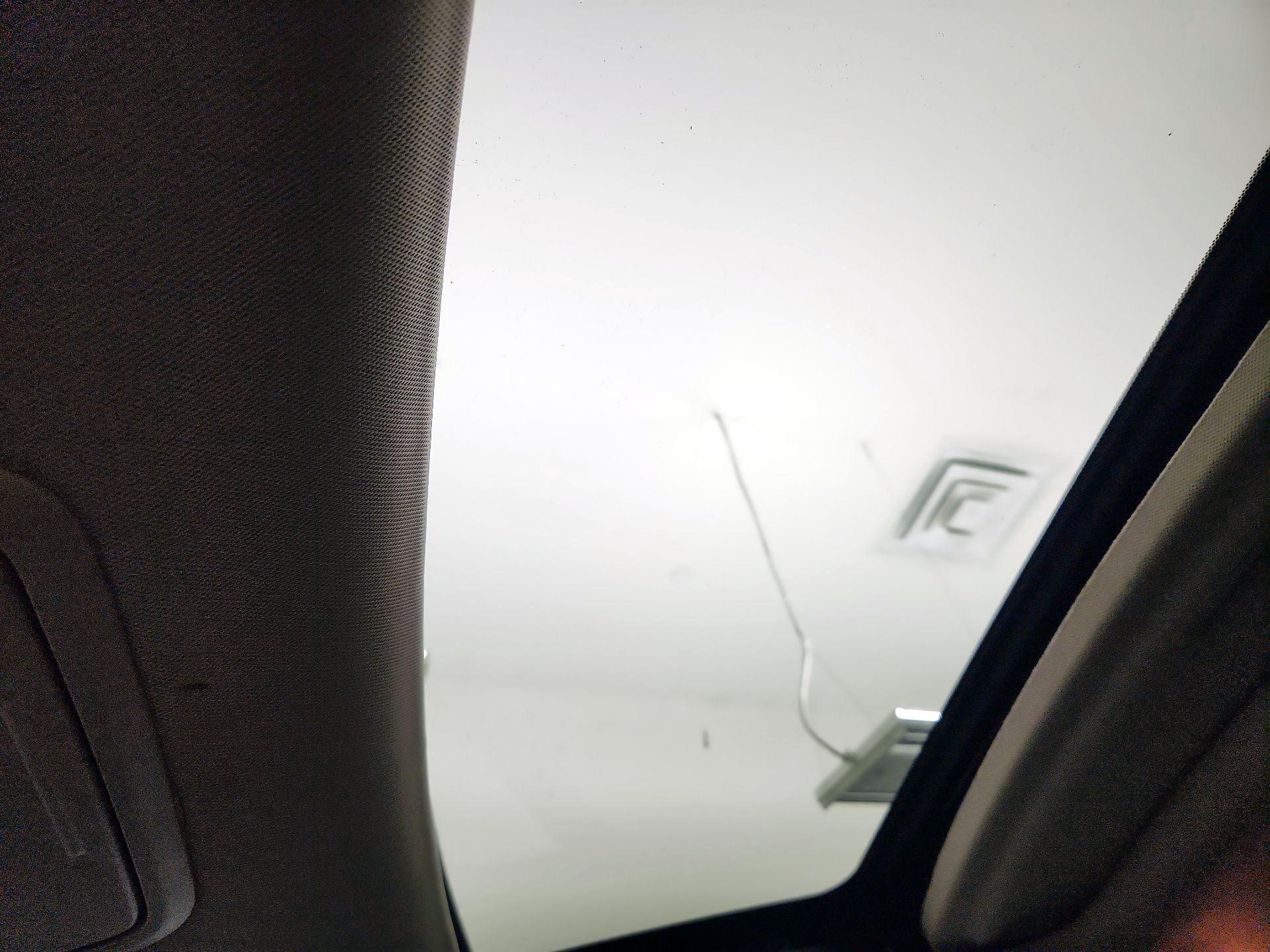 Thumbnail: 2015 Honda Odyssey - 19