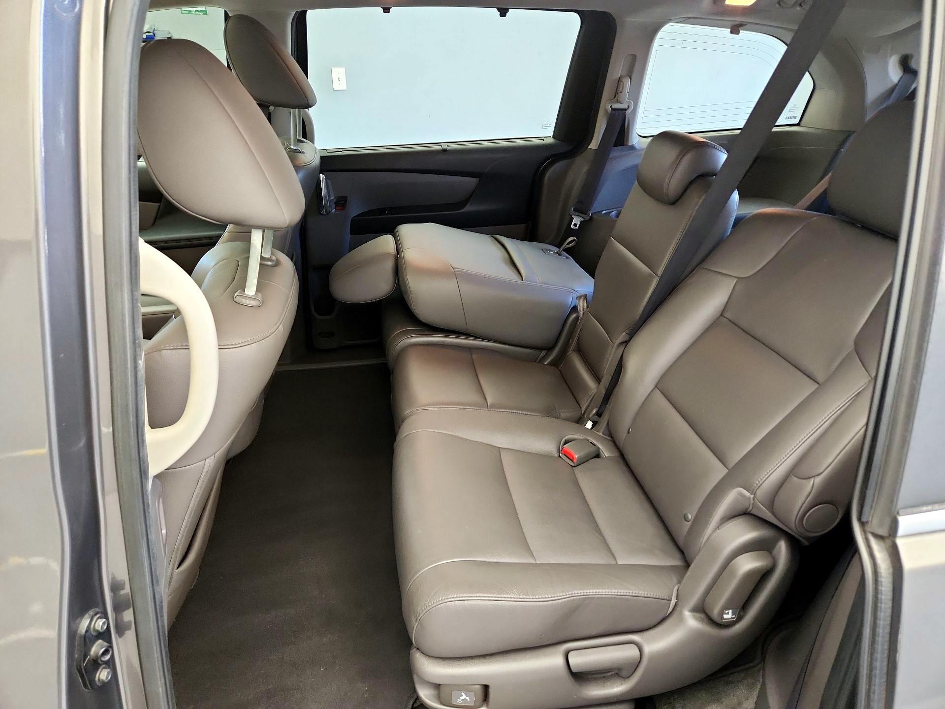 Thumbnail: 2015 Honda Odyssey - 20