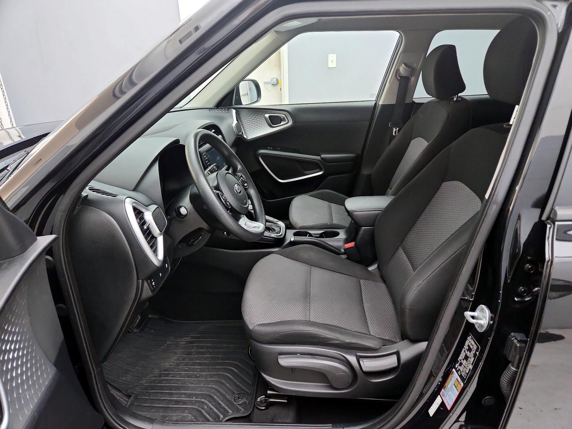 Thumbnail: 2020 Kia Soul - 11