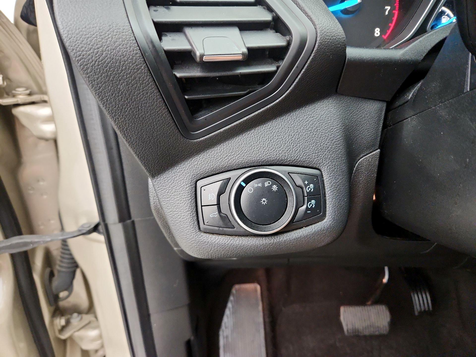 Thumbnail: 2017 Ford Escape - 13