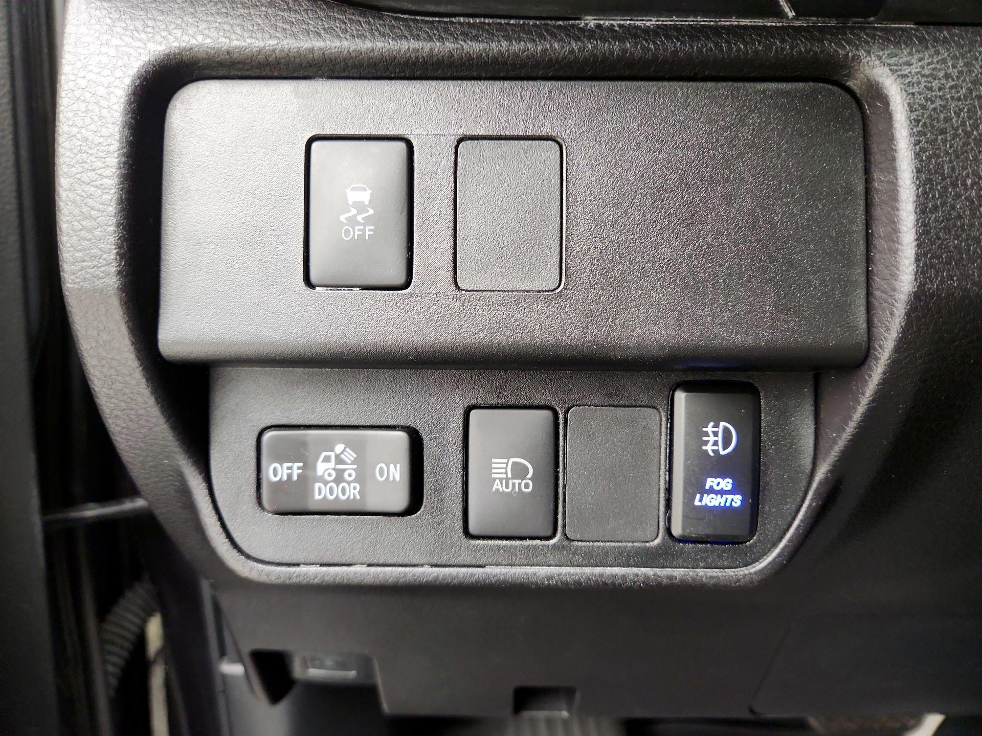 Thumbnail: 2023 Toyota Tacoma - 13