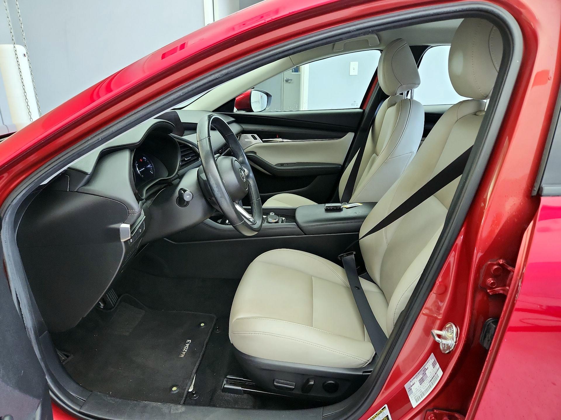 Thumbnail: 2020 Mazda Mazda3 - 11