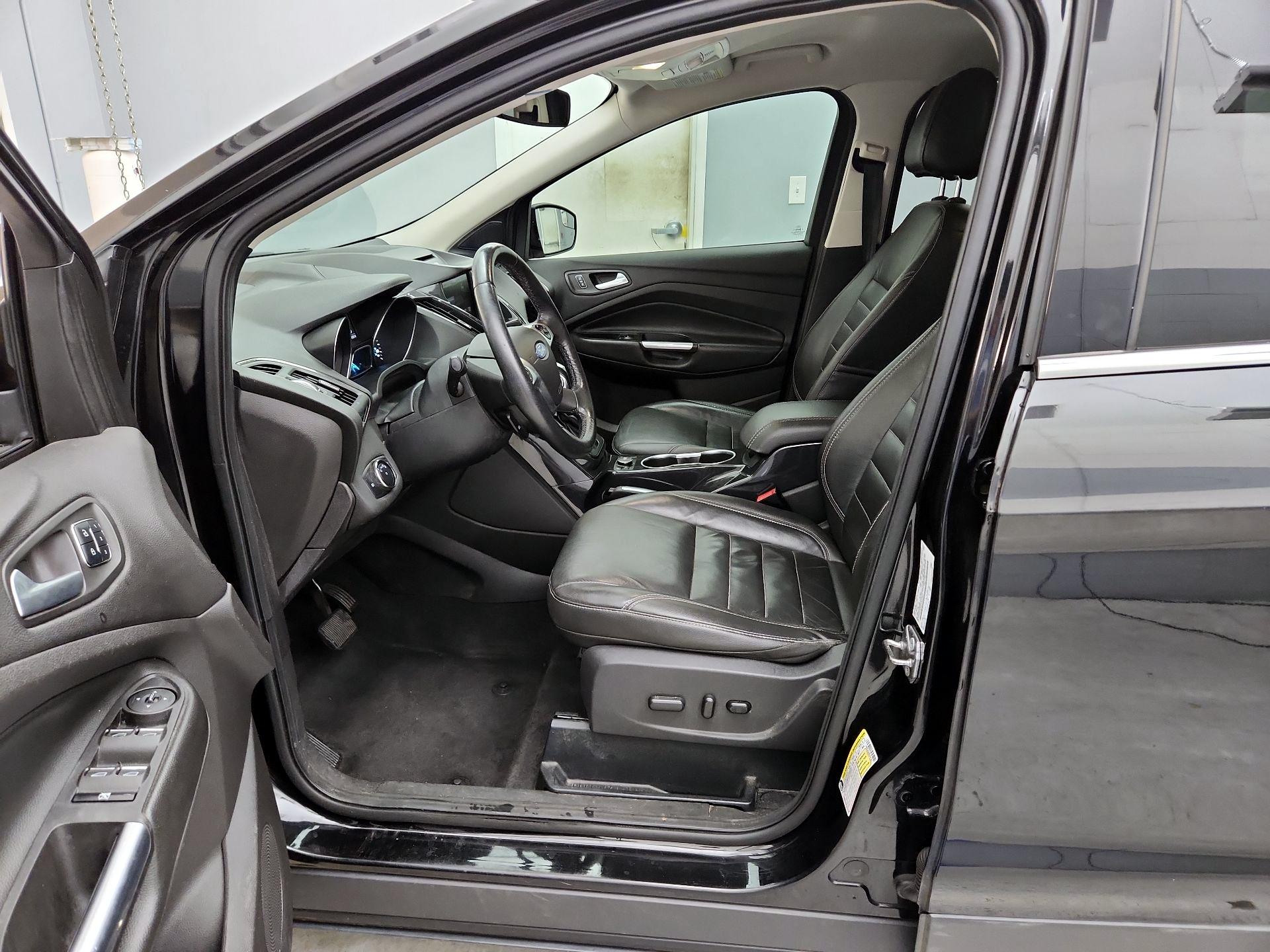 Thumbnail: 2015 Ford Escape - 11