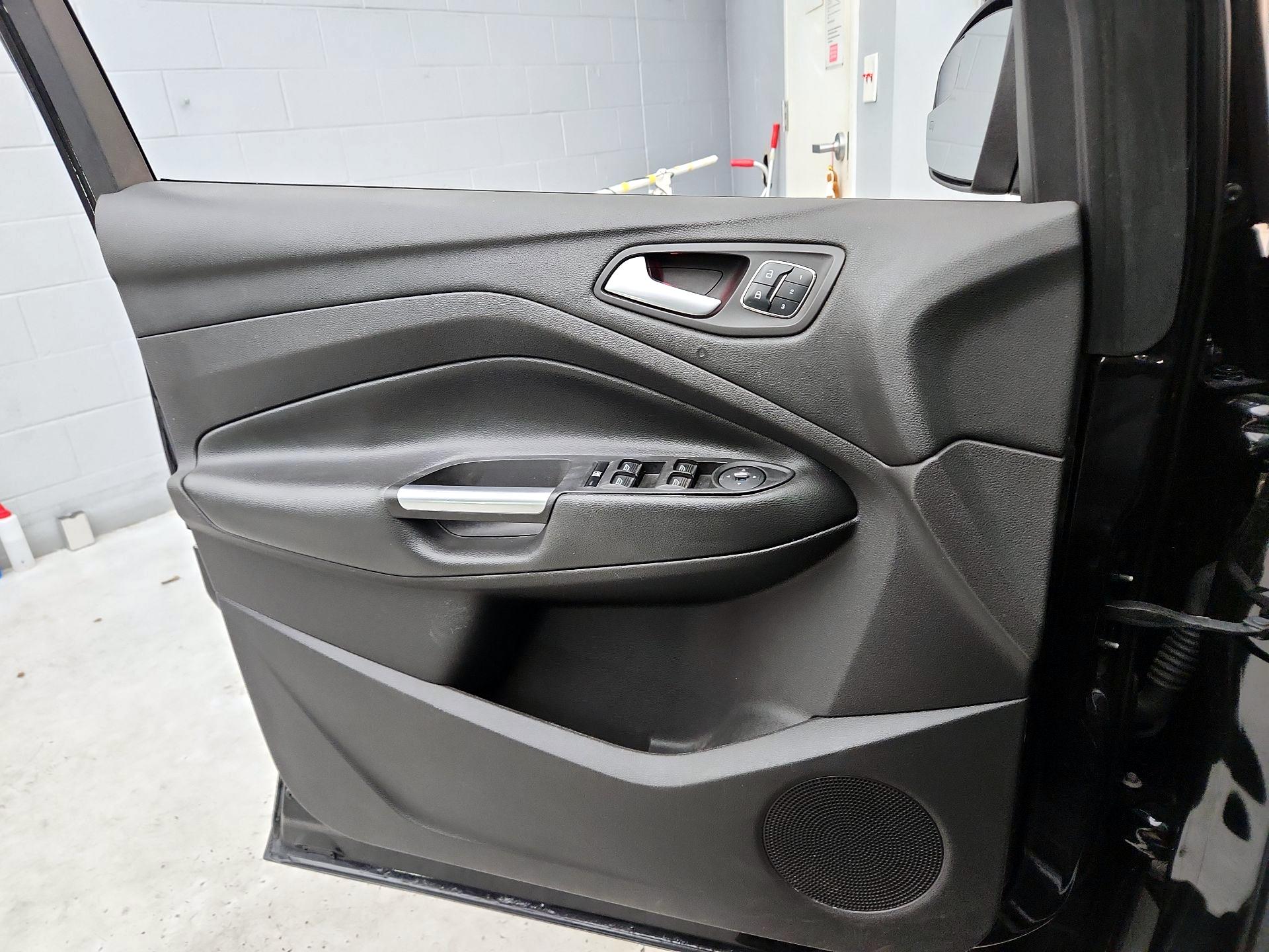 Thumbnail: 2015 Ford Escape - 12