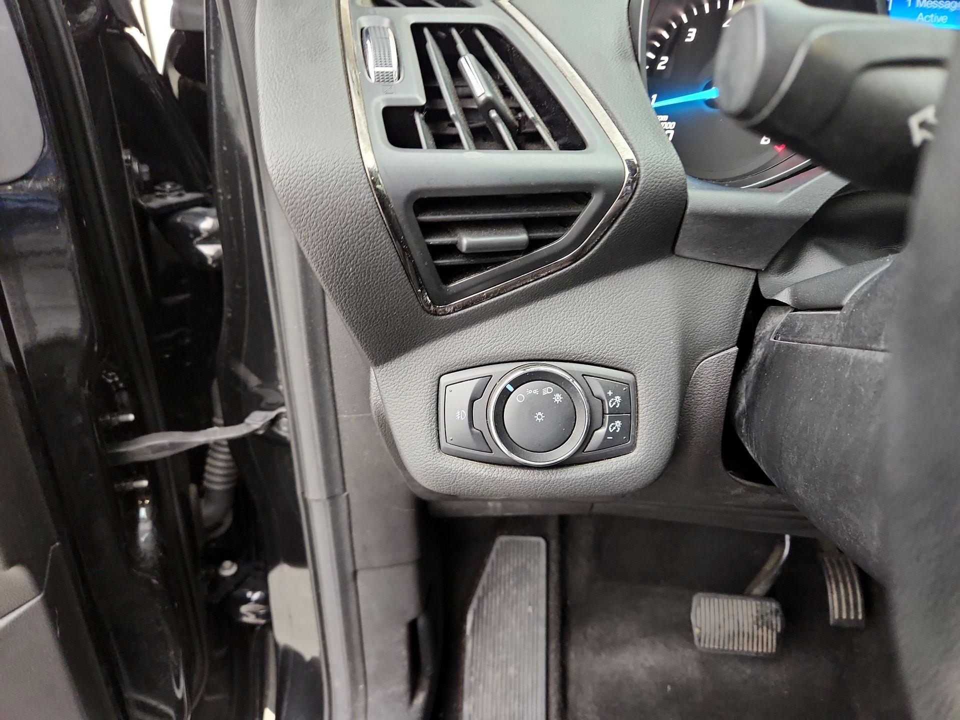 Thumbnail: 2015 Ford Escape - 13