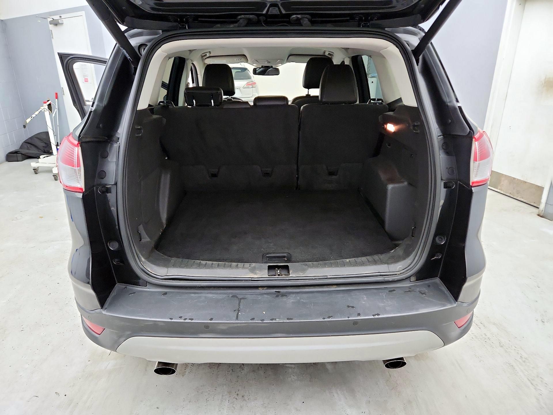 Thumbnail: 2015 Ford Escape - 19