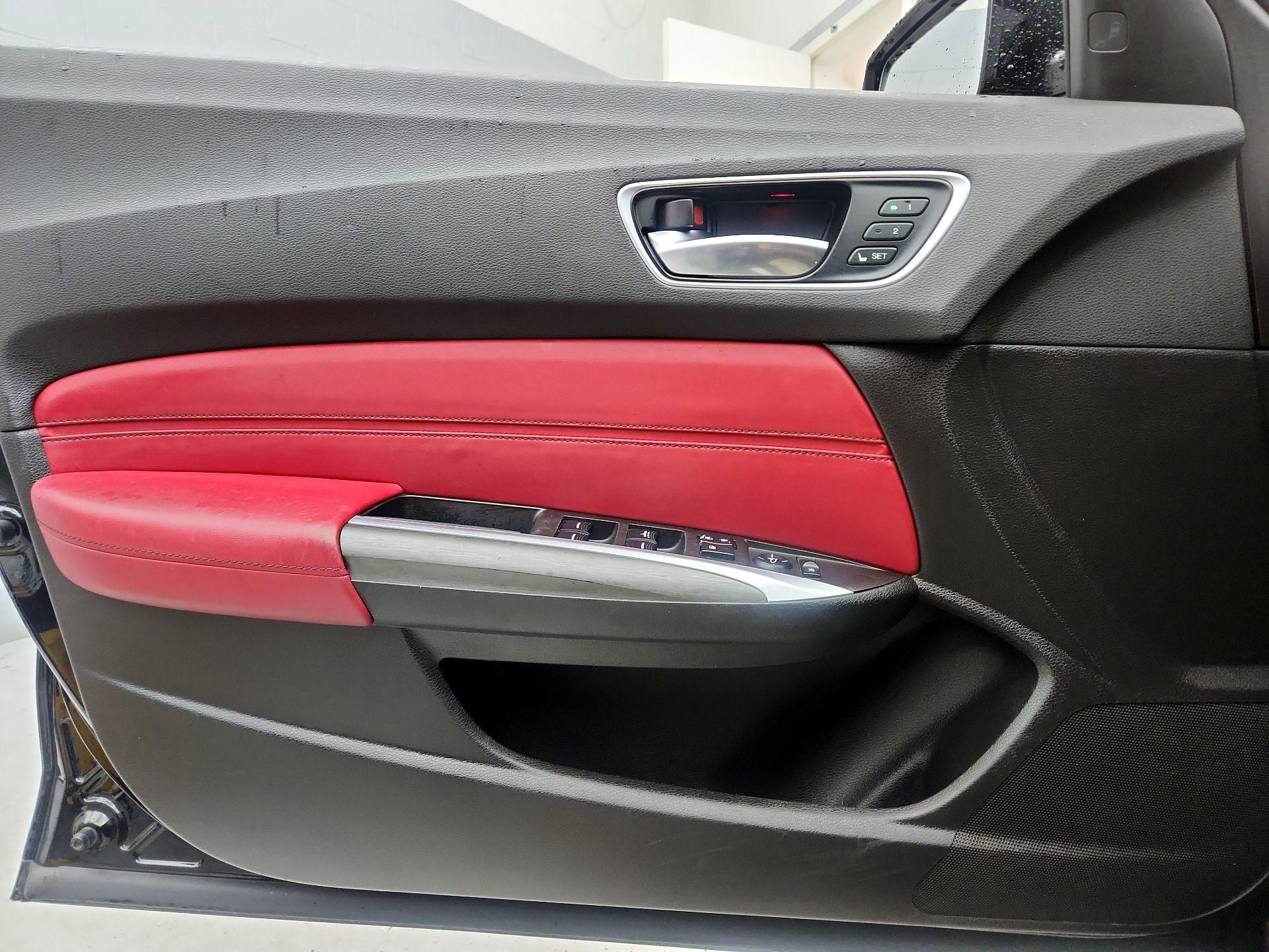 Thumbnail: 2019 Acura TLX - 12