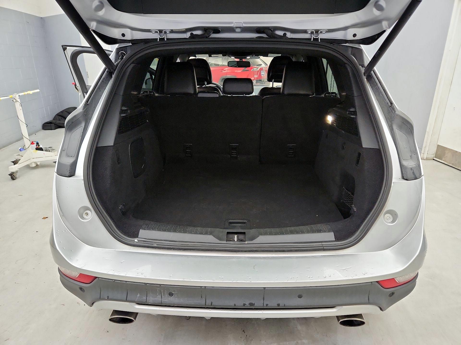 Thumbnail: 2017 Lincoln MKC - 20