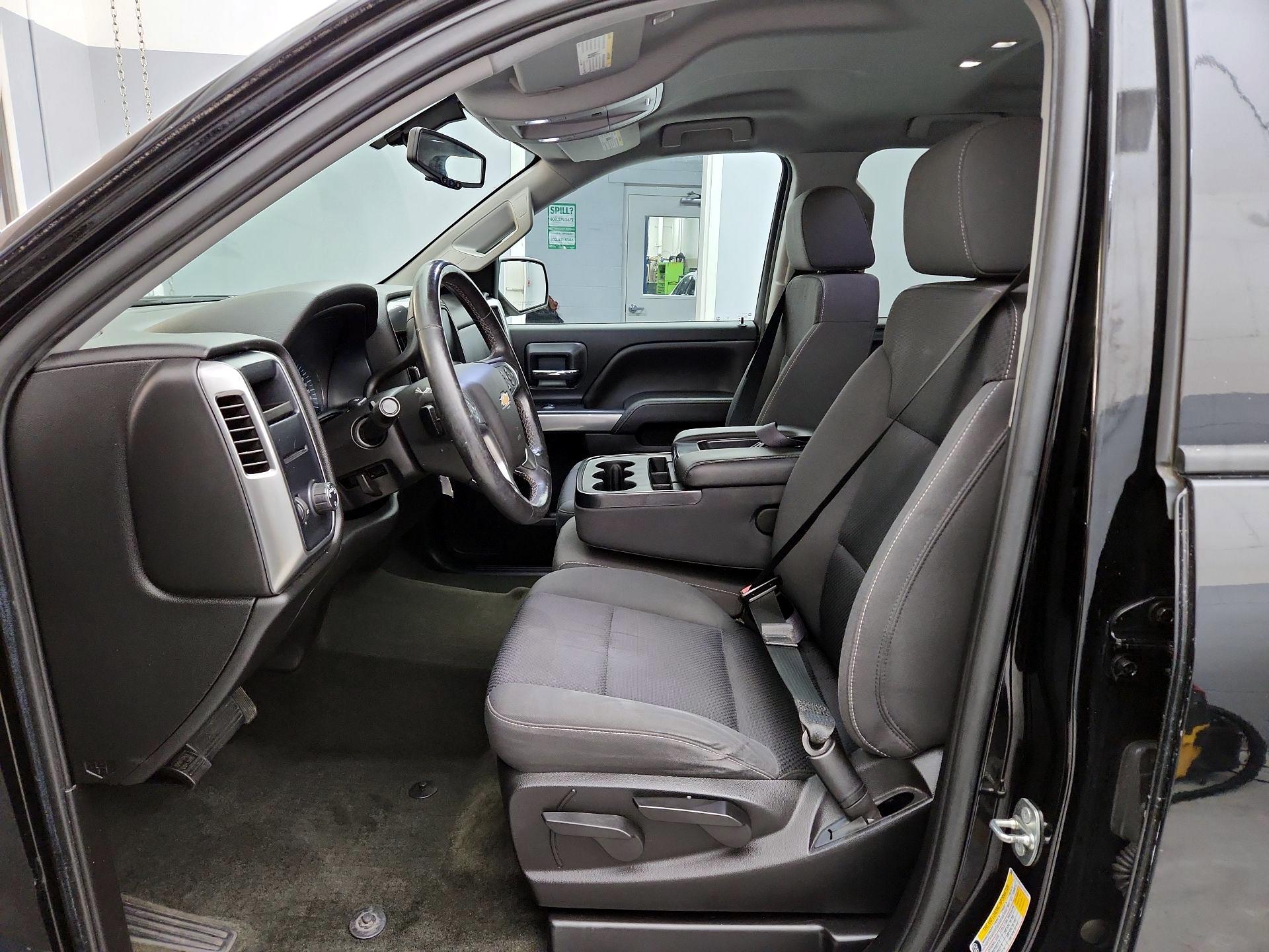Thumbnail: 2018 Chevrolet Silverado 1500 - 11