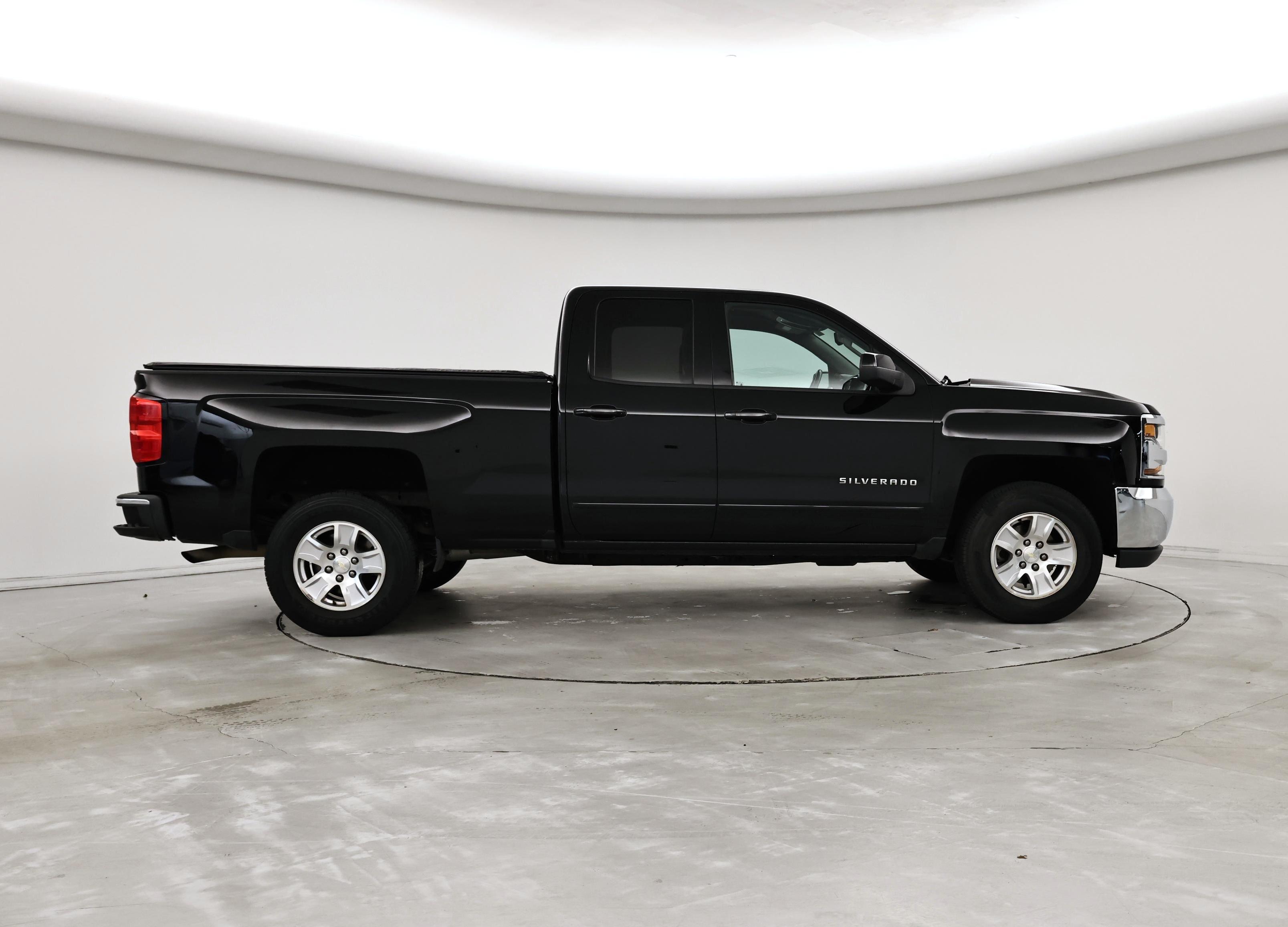 Thumbnail: 2018 Chevrolet Silverado 1500 - 7