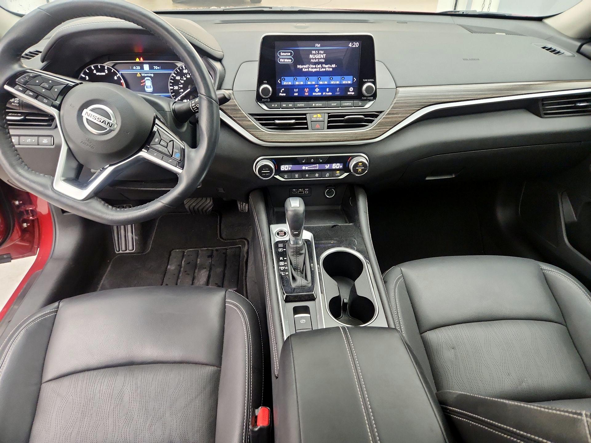 Thumbnail: 2022 Nissan Altima - 9