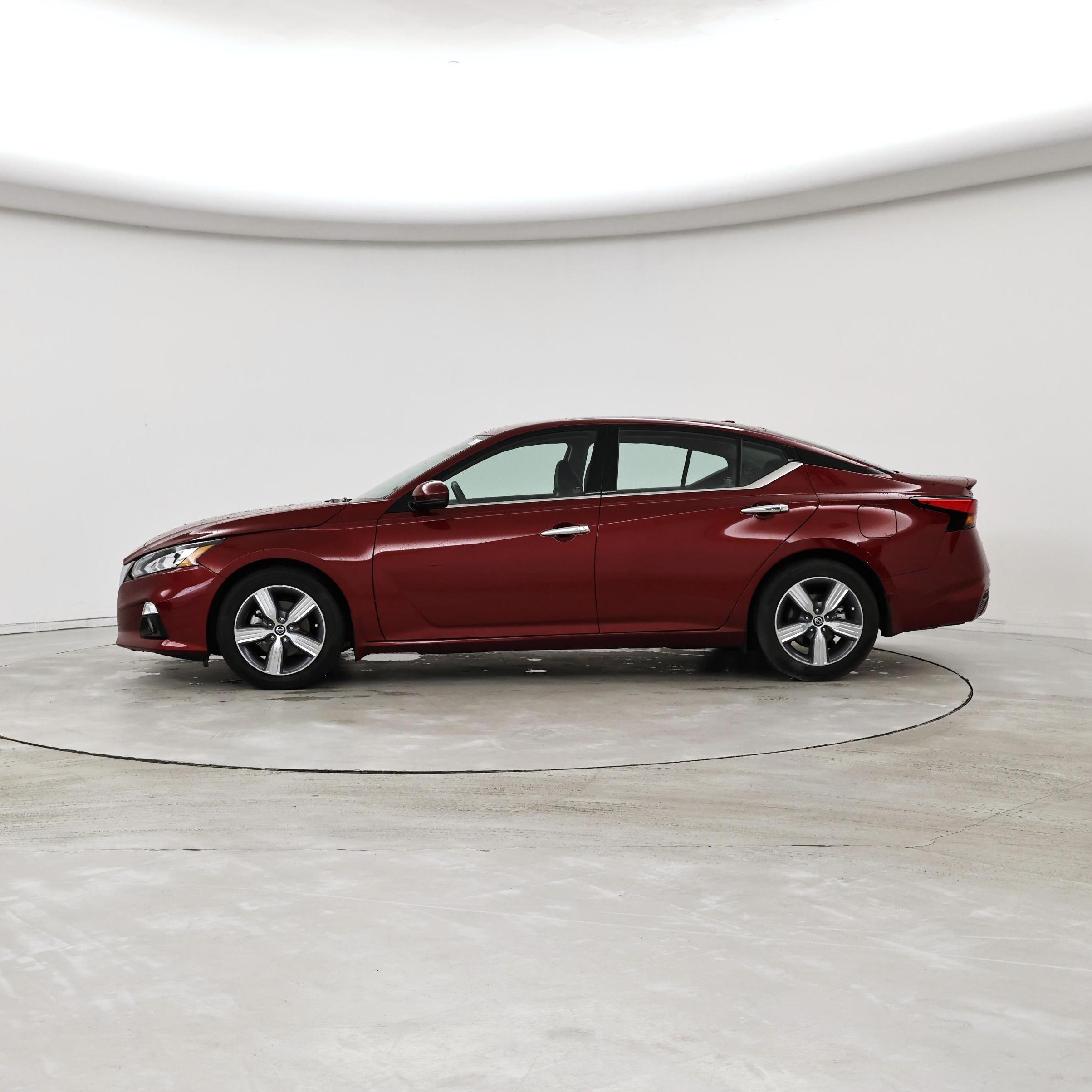 Thumbnail: 2022 Nissan Altima - 3