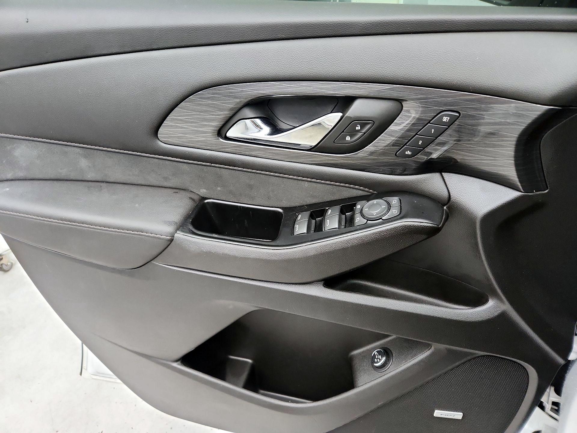 Thumbnail: 2022 Chevrolet Traverse - 12