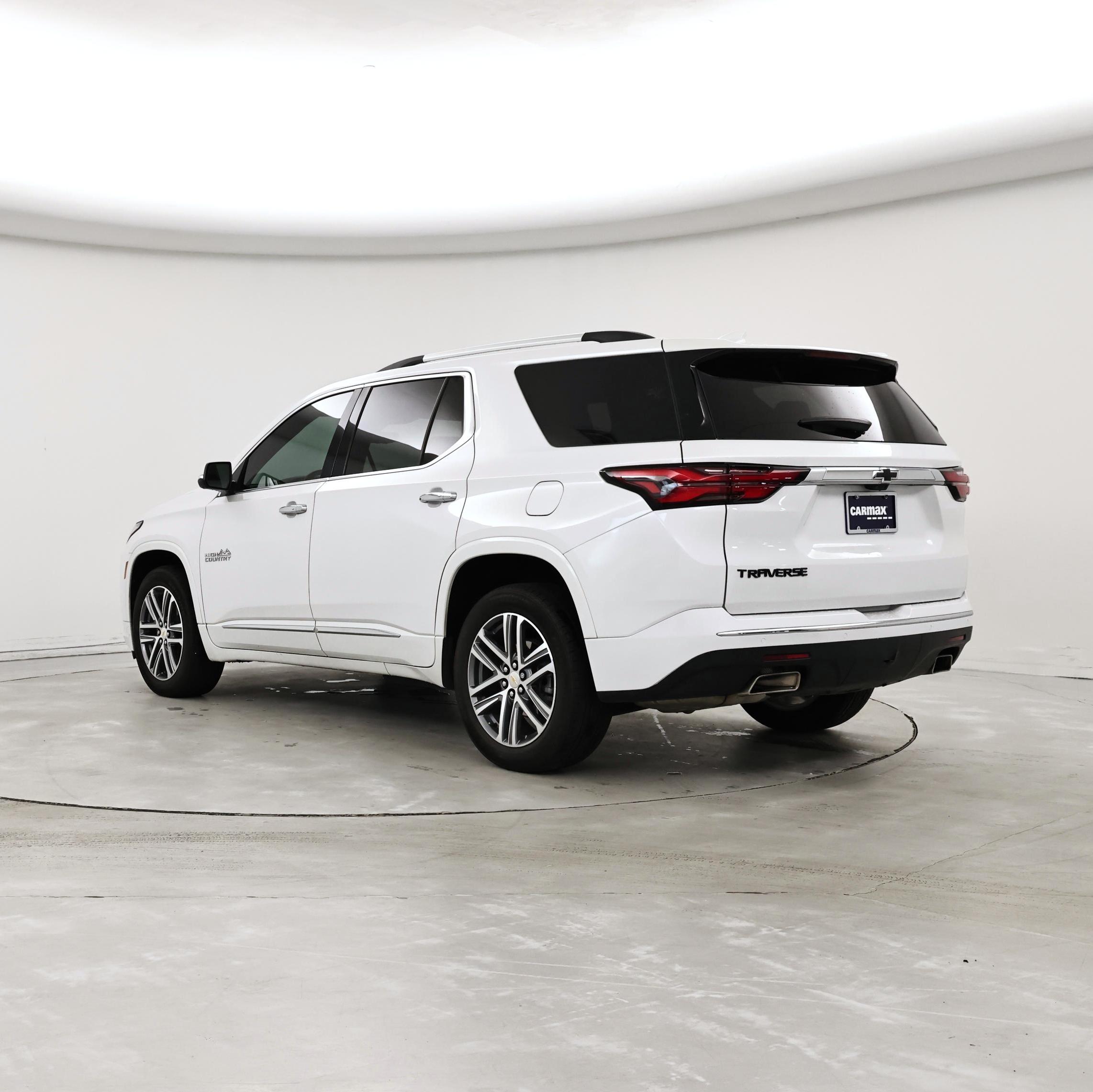 Thumbnail: 2022 Chevrolet Traverse - 2