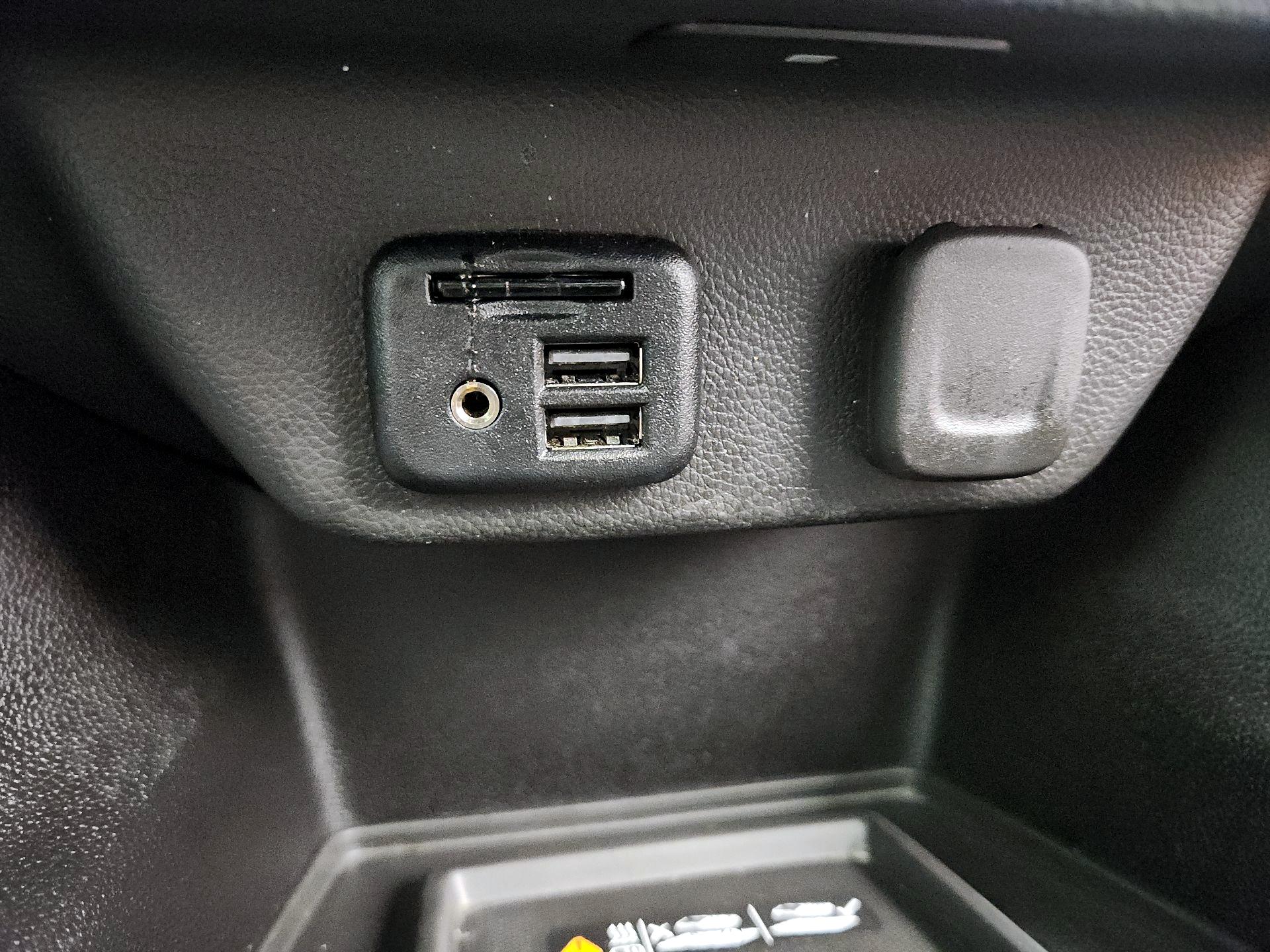 Thumbnail: 2022 Chevrolet Traverse - 19