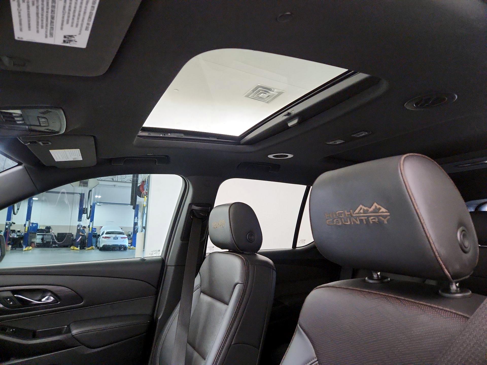 Thumbnail: 2022 Chevrolet Traverse - 20