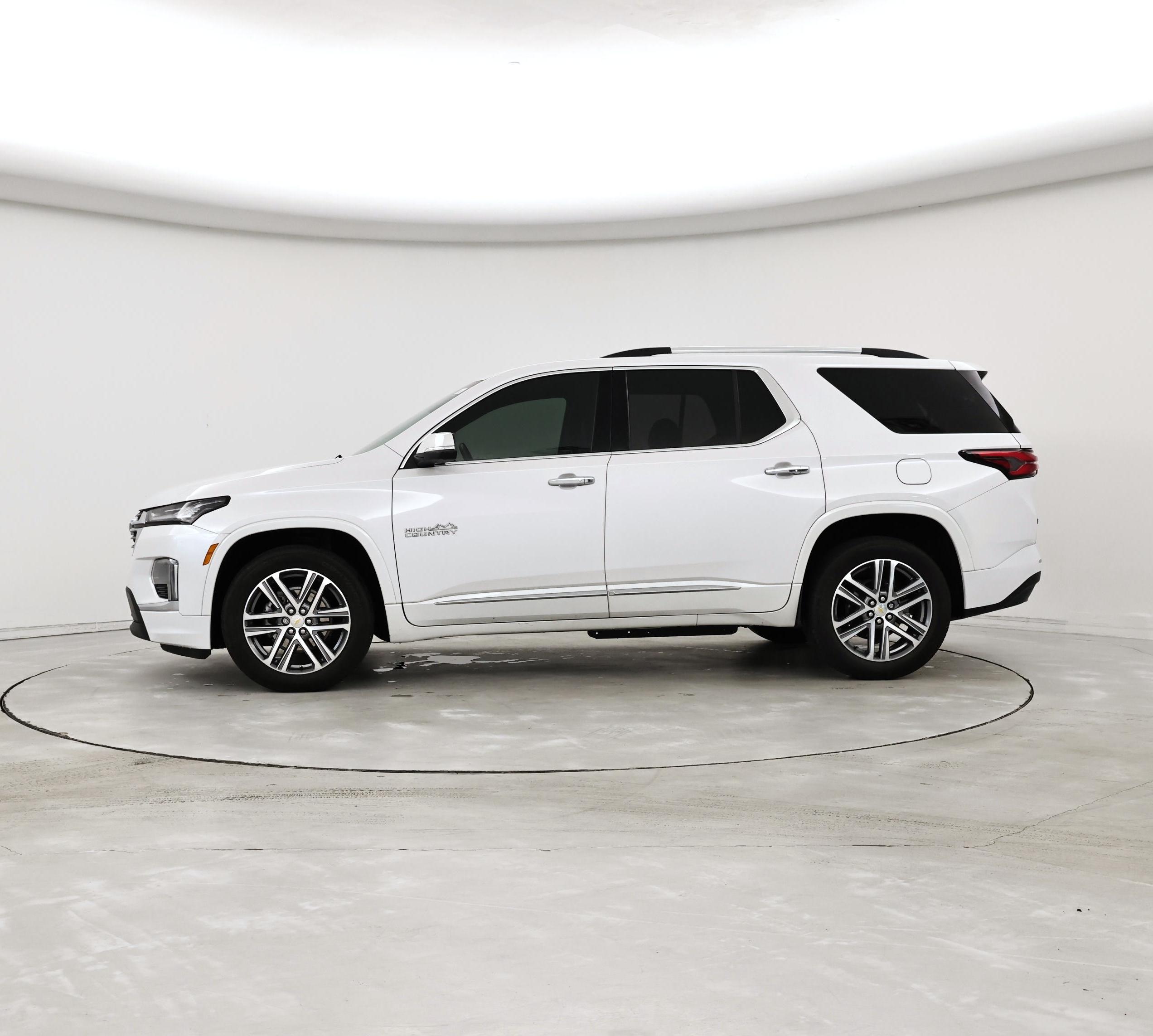 Thumbnail: 2022 Chevrolet Traverse - 3